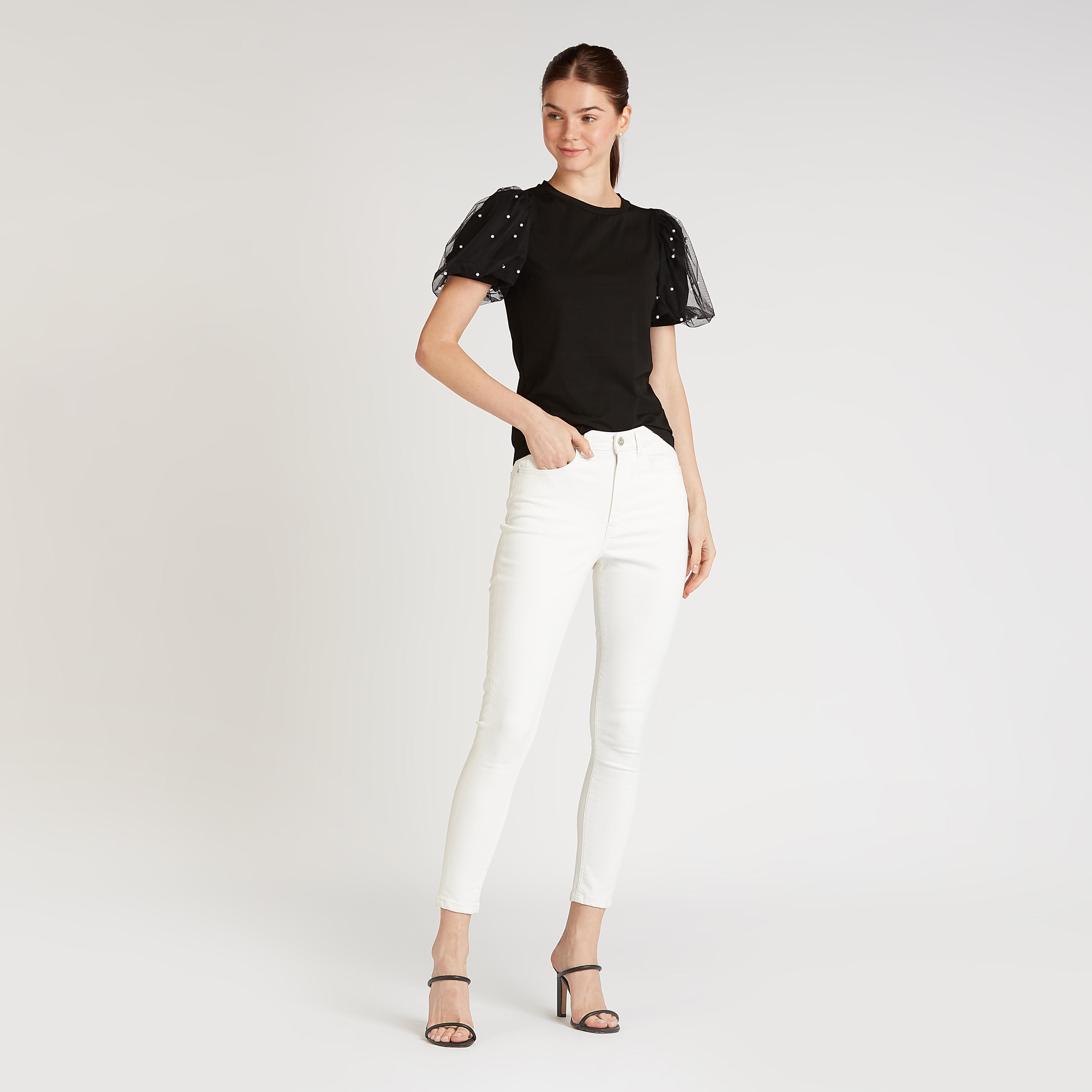 بلوزة سادة بياقة ضيقة وأكمام قصيرة مزينة-women-clothing-shirtsandblouses-blouses-image-2