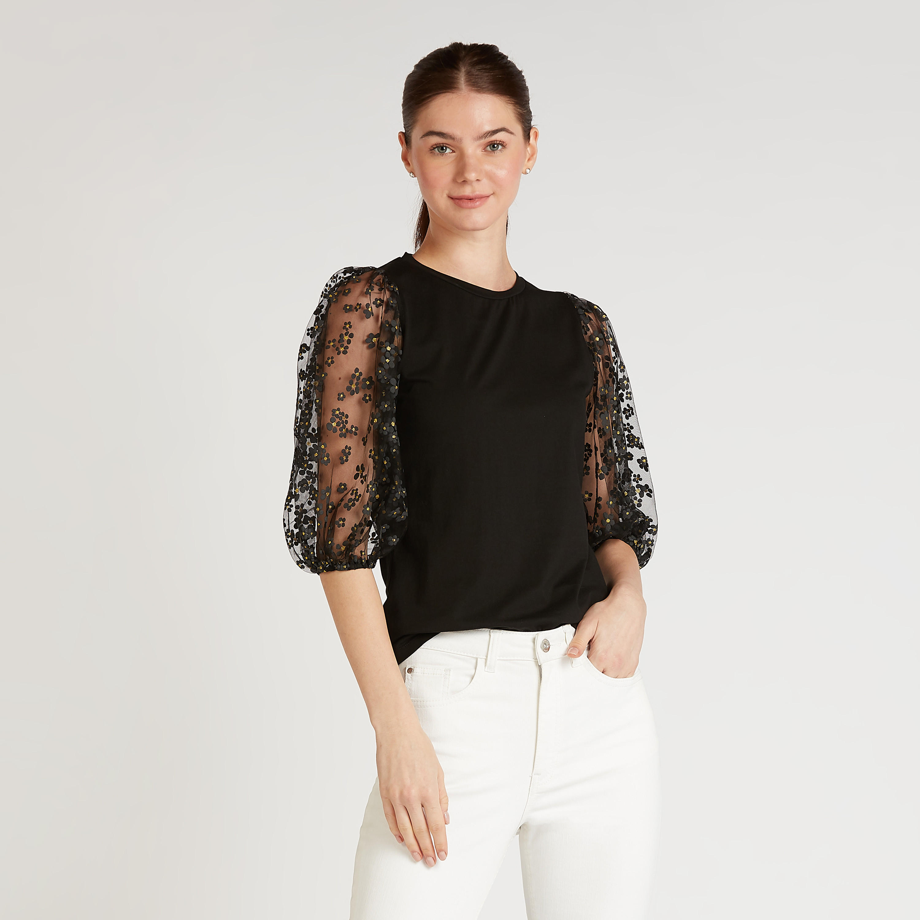 بلوزة سادة بياقة ضيّقة وأكمام 3/4 شبكيّة بطبعات-women-clothing-shirtsandblouses-blouses-image-1
