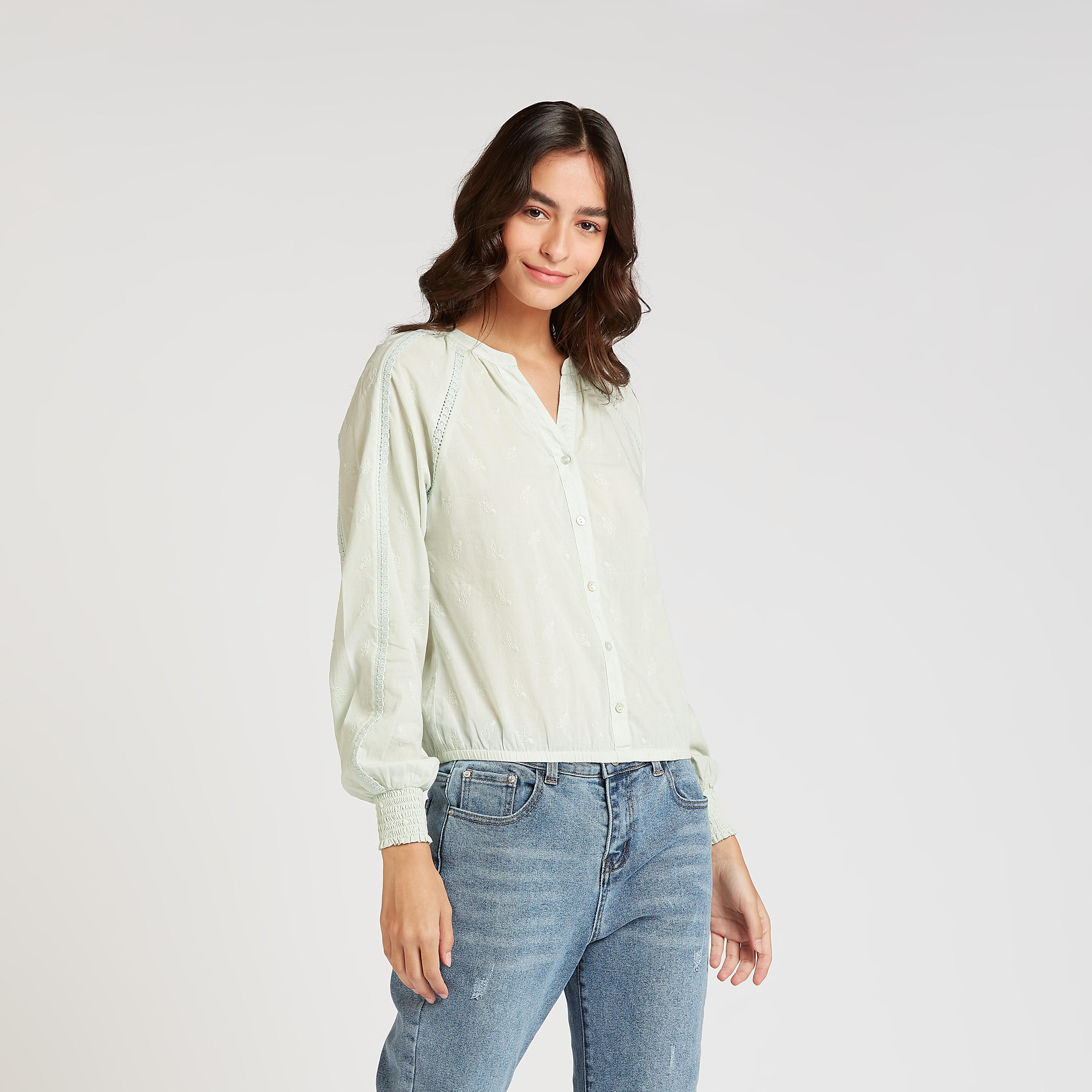 بلوزة مطرّزة بياقة ماندارين عادية وأكمام طويلة-women-clothing-shirtsandblouses-blouses-image-1
