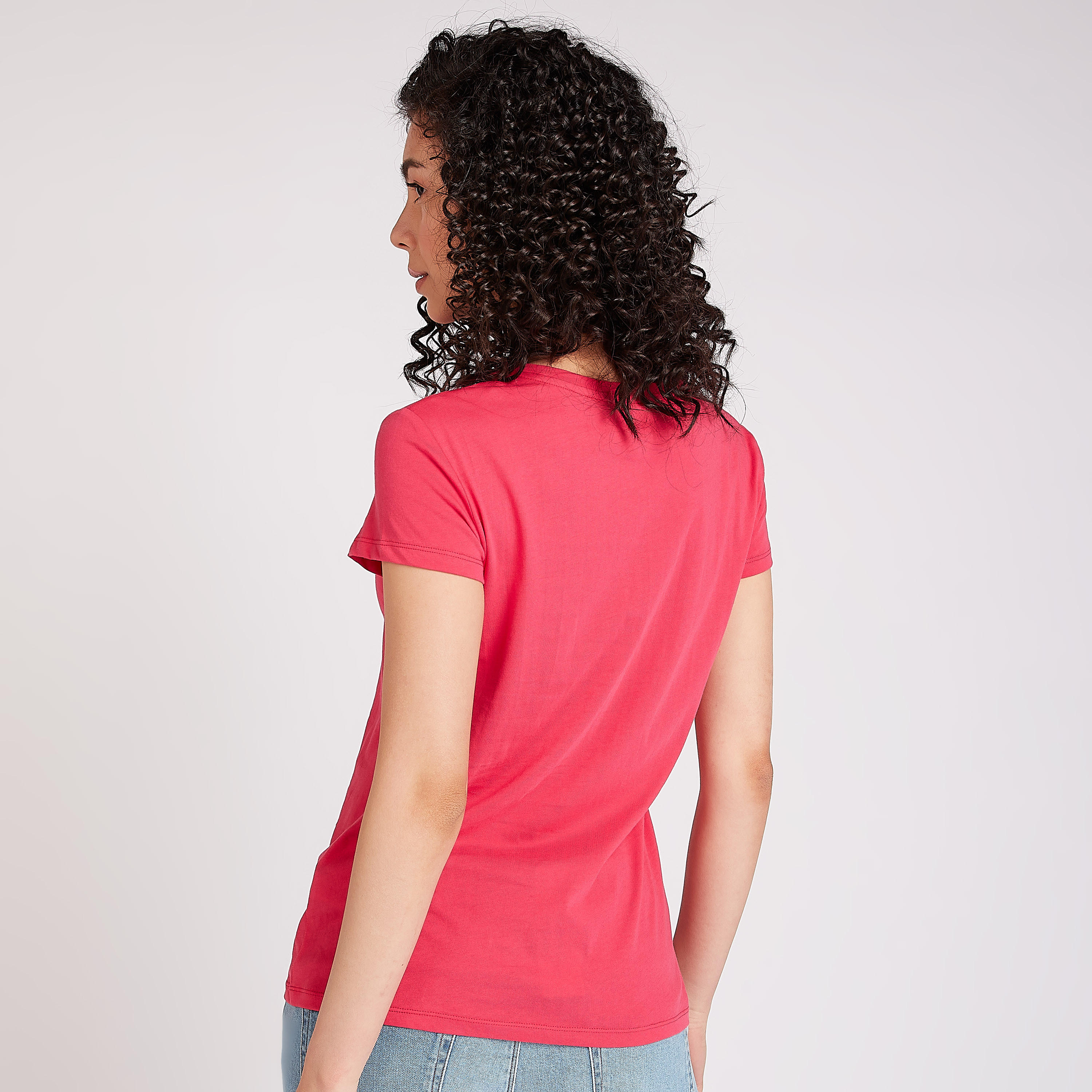 تيشيرت بياقة ضيّقة وأكمام كاب وطبعات-women-clothing-tshirts-image-4