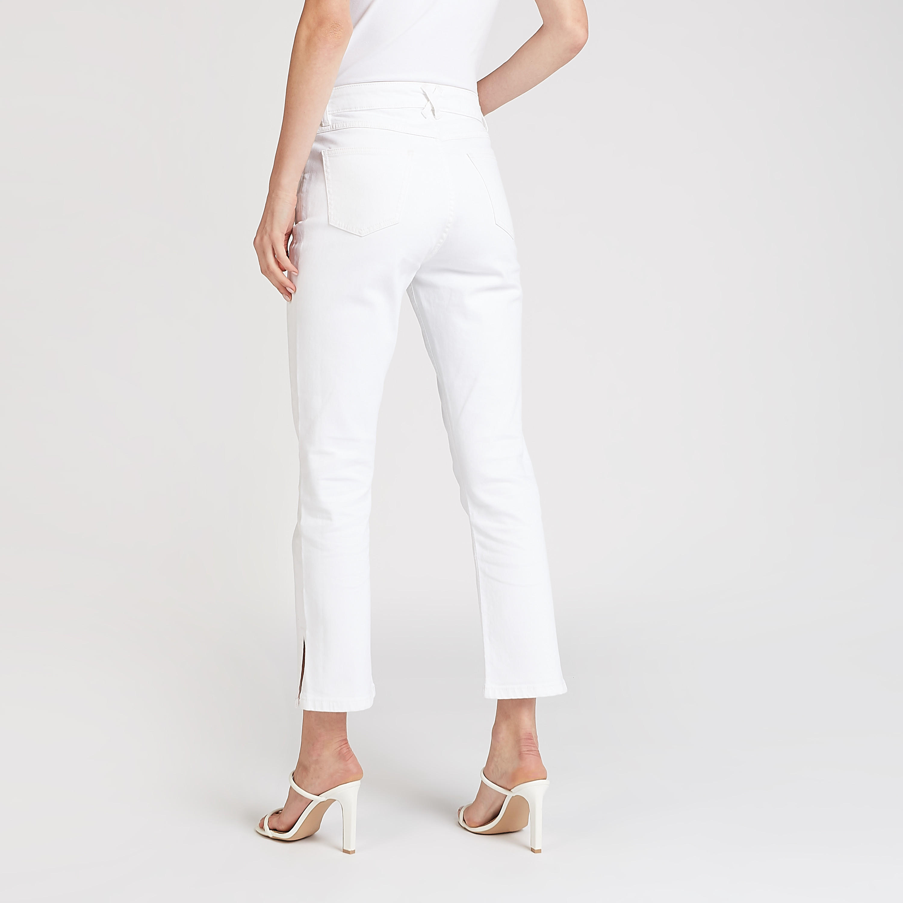 بنطلون جينز مستدام بطول الكاحل بزر إغلاق وجيوب-women-clothing-bottoms-jeans-image-4