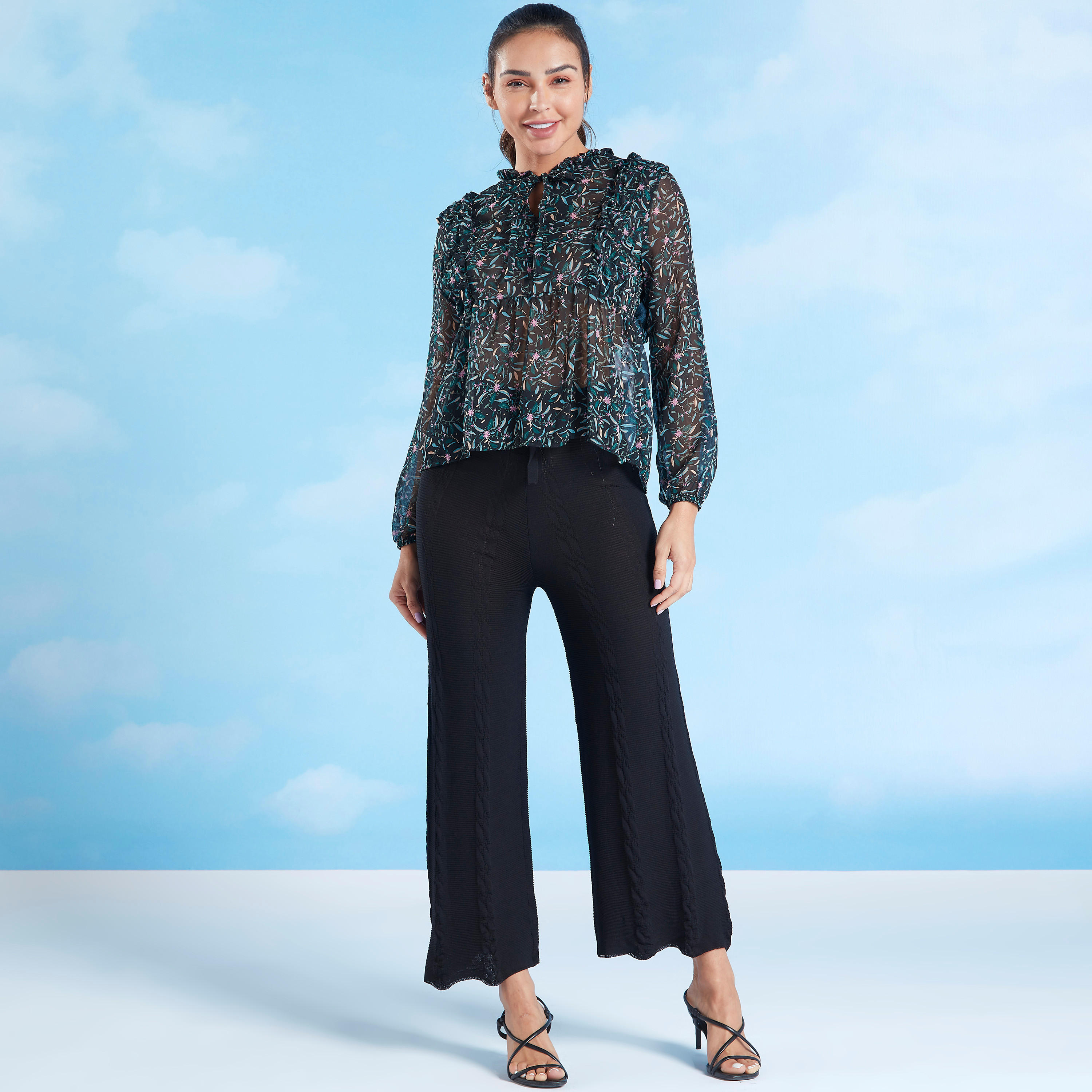 بلوزة بطبعات وأكمام طويلة وتفاصيل كشكشة وربطة عنق-women-clothing-shirtsandblouses-blouses-image-2