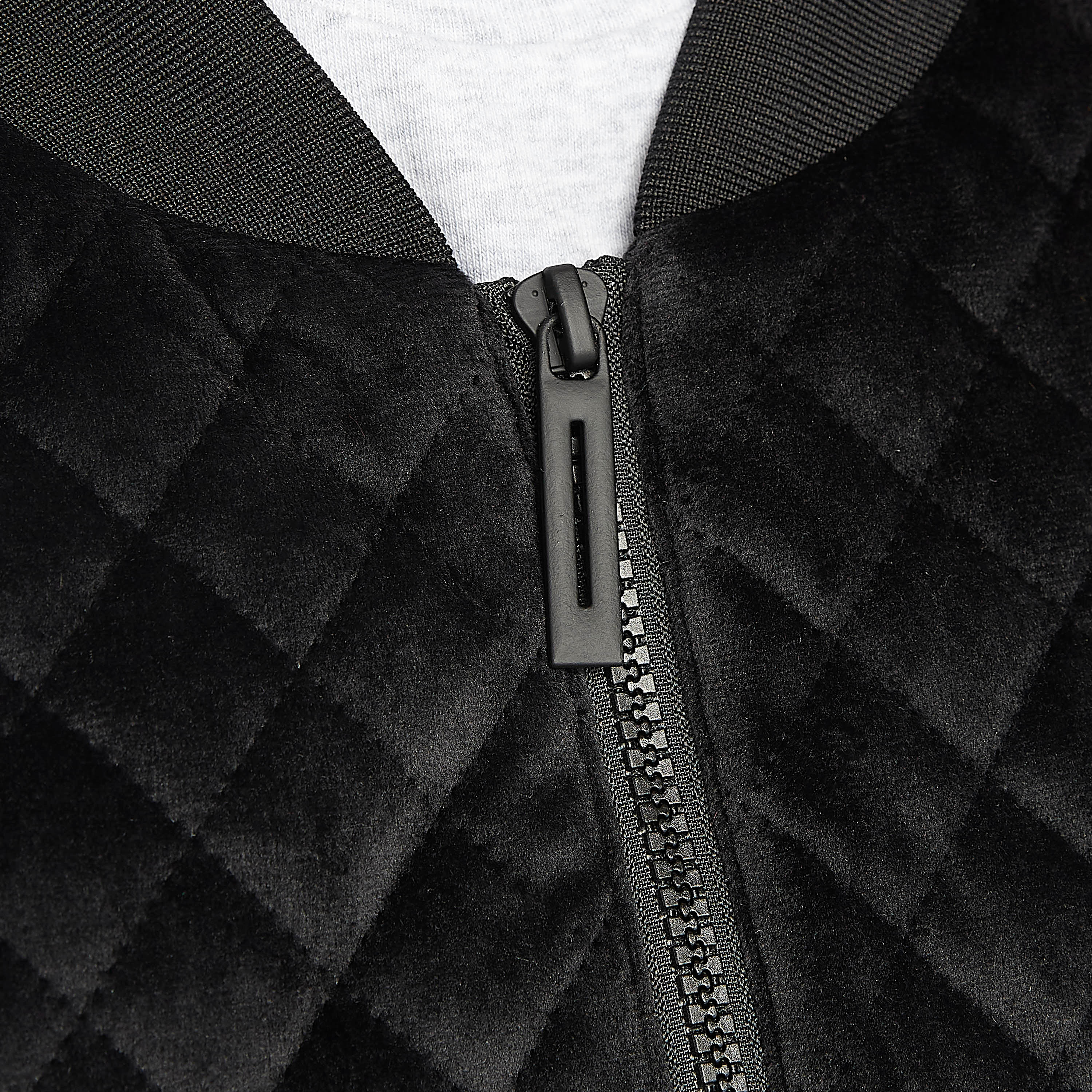 Quilted Velour Bomber Jacket with Zip Closure and Pockets-women-winterwear-coatsandjackets-jackets-image-5