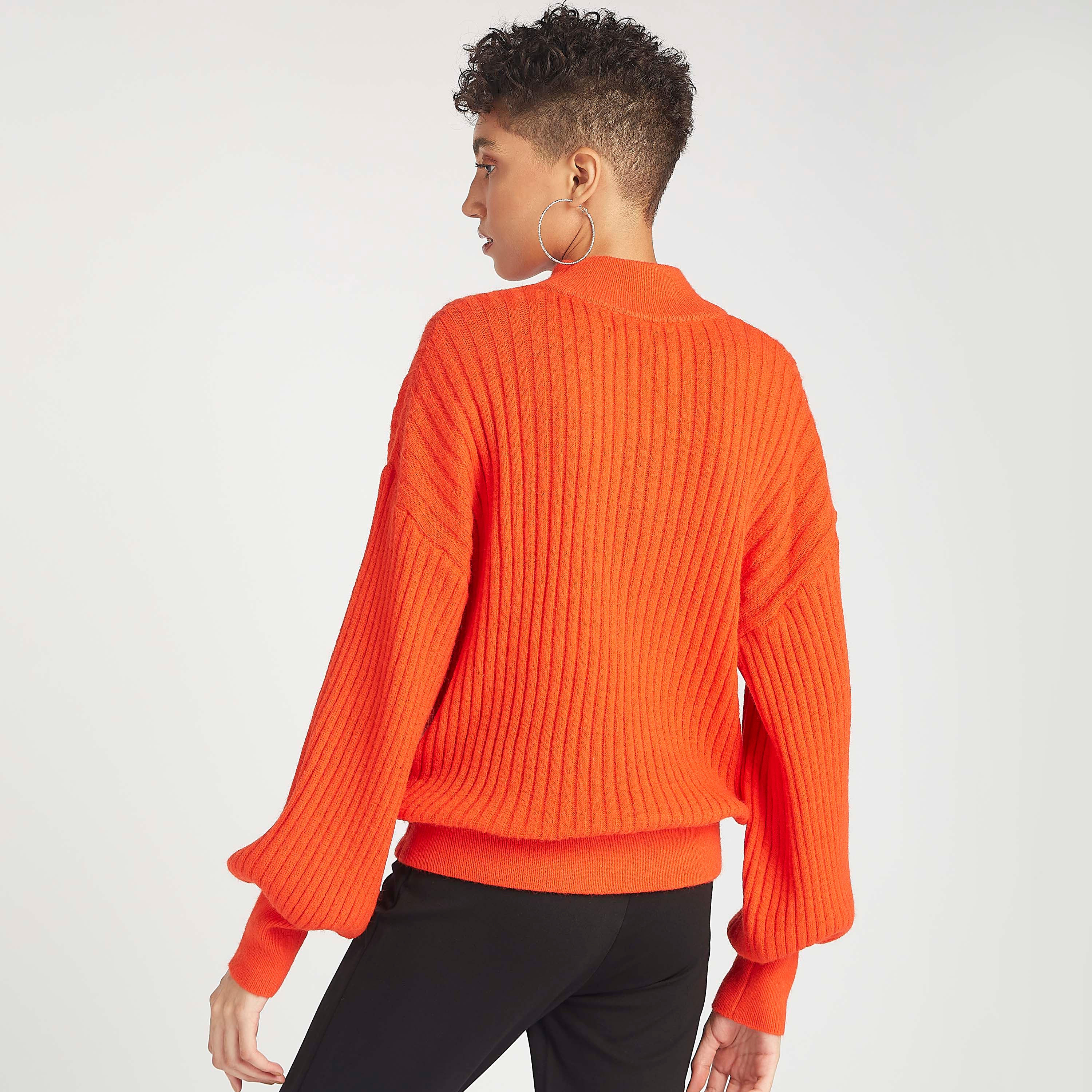 كنزة مضلعة بأكمام طويلة وياقة عالية-women-clothing-cardigansandjumpers-jumpers-image-5