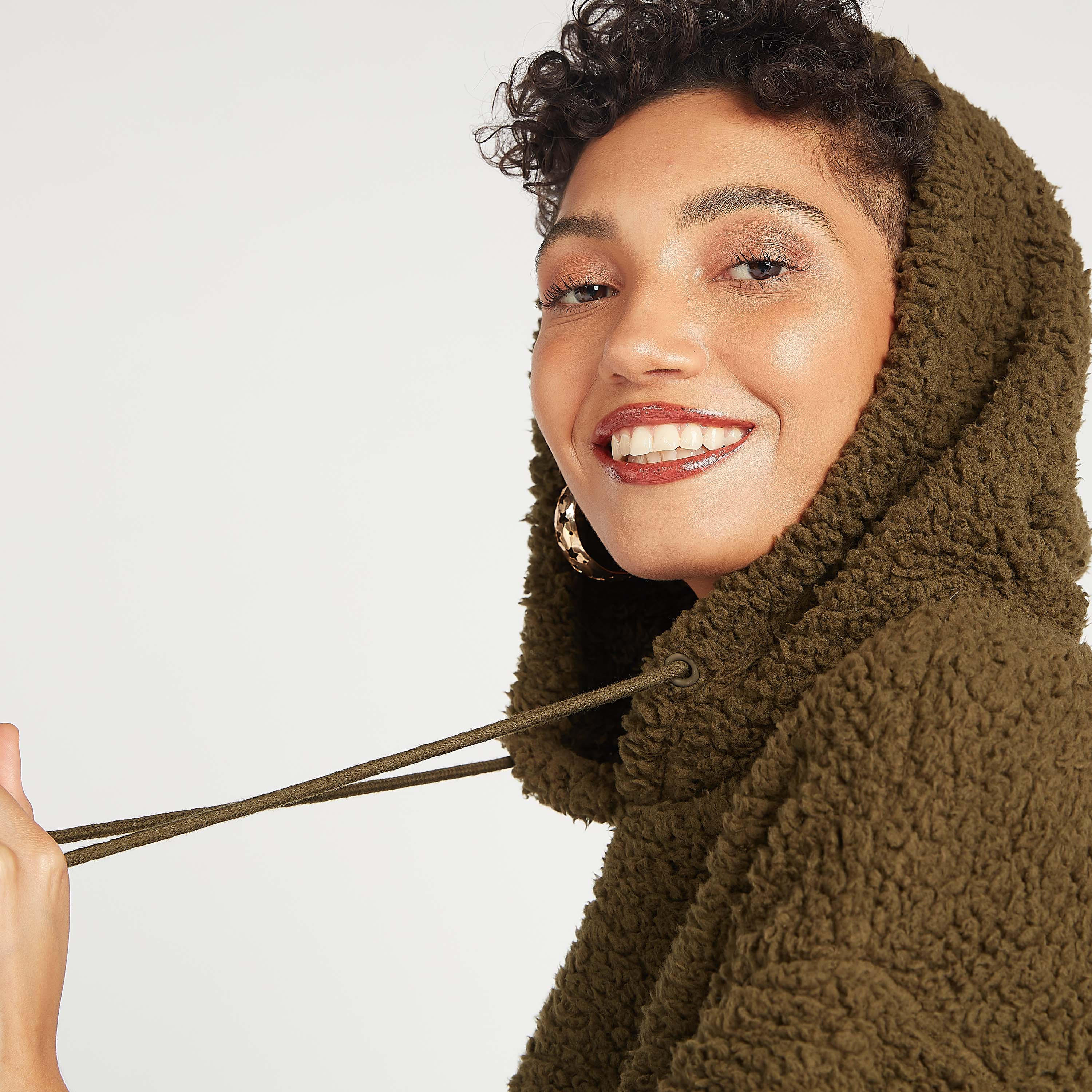 سويت شيرت شيربا بارز الملمس بأكمام طويلة وقبّعة-women-clothing-cardigansandjumpers-jumpers-image-6