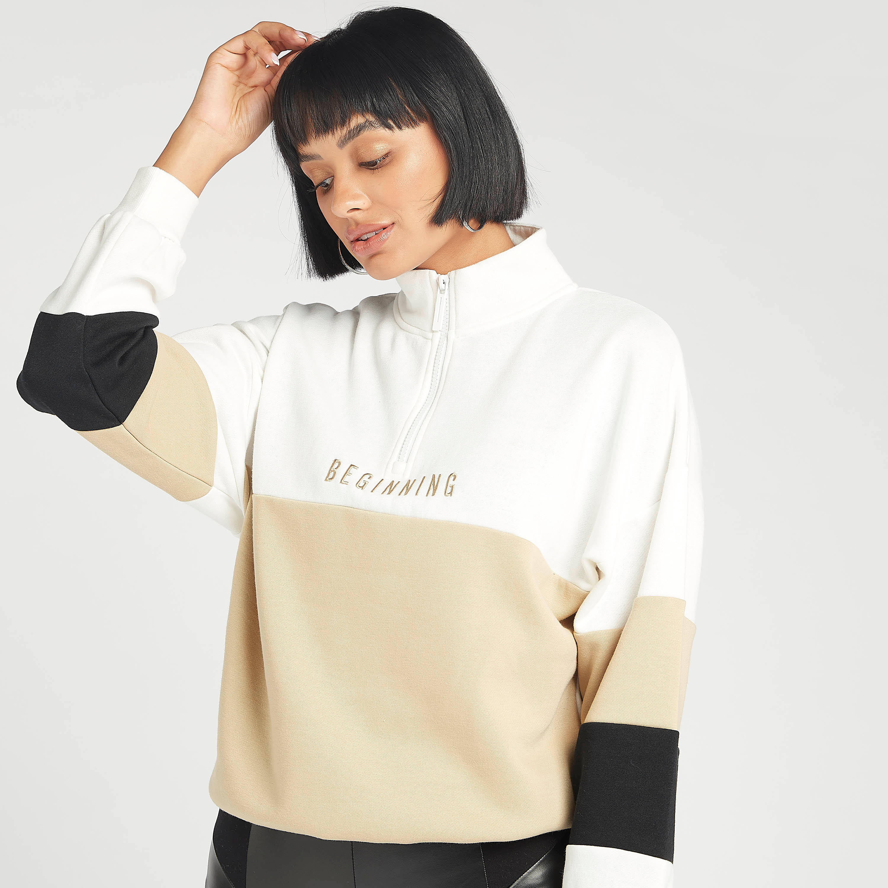 سويت شيرت مستدام بياقة عالية وأكمام طويلة وطبعات-women-winterwear-hoodiesandsweatshirts-sweatshirts-image-4
