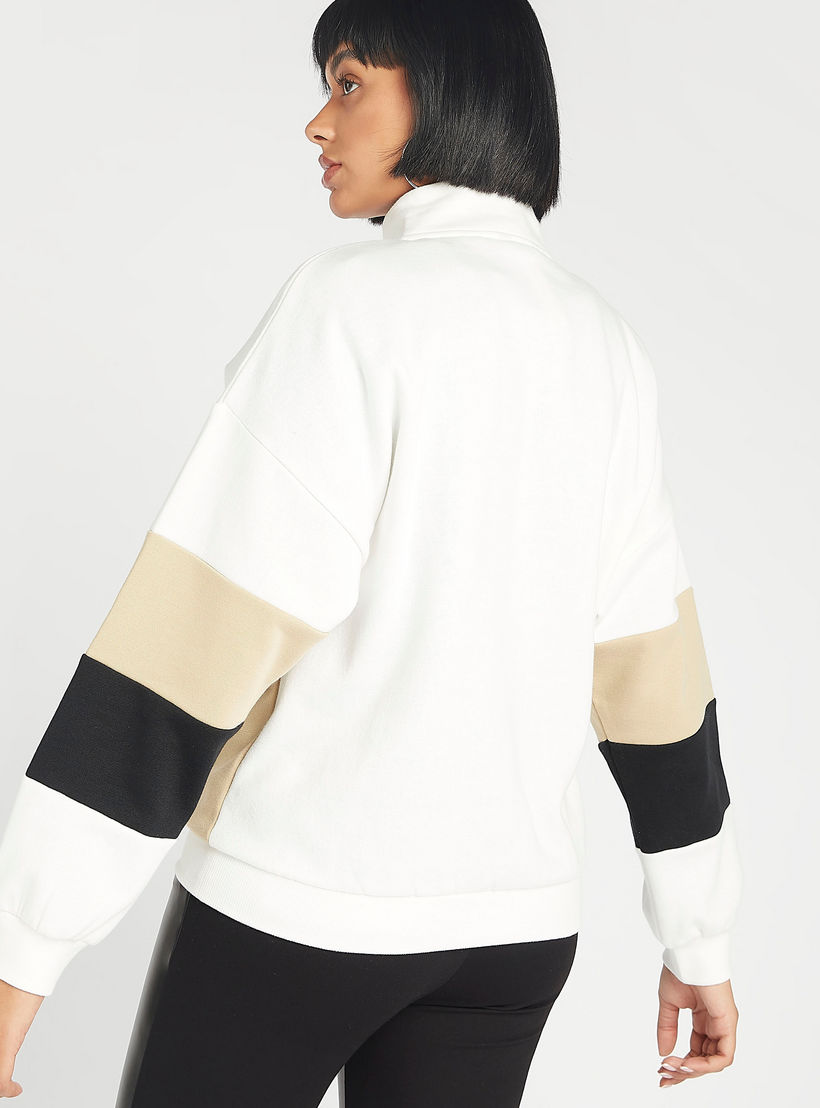 سويت شيرت مستدام بياقة عالية وأكمام طويلة وطبعات-women-winterwear-hoodiesandsweatshirts-sweatshirts-image-3