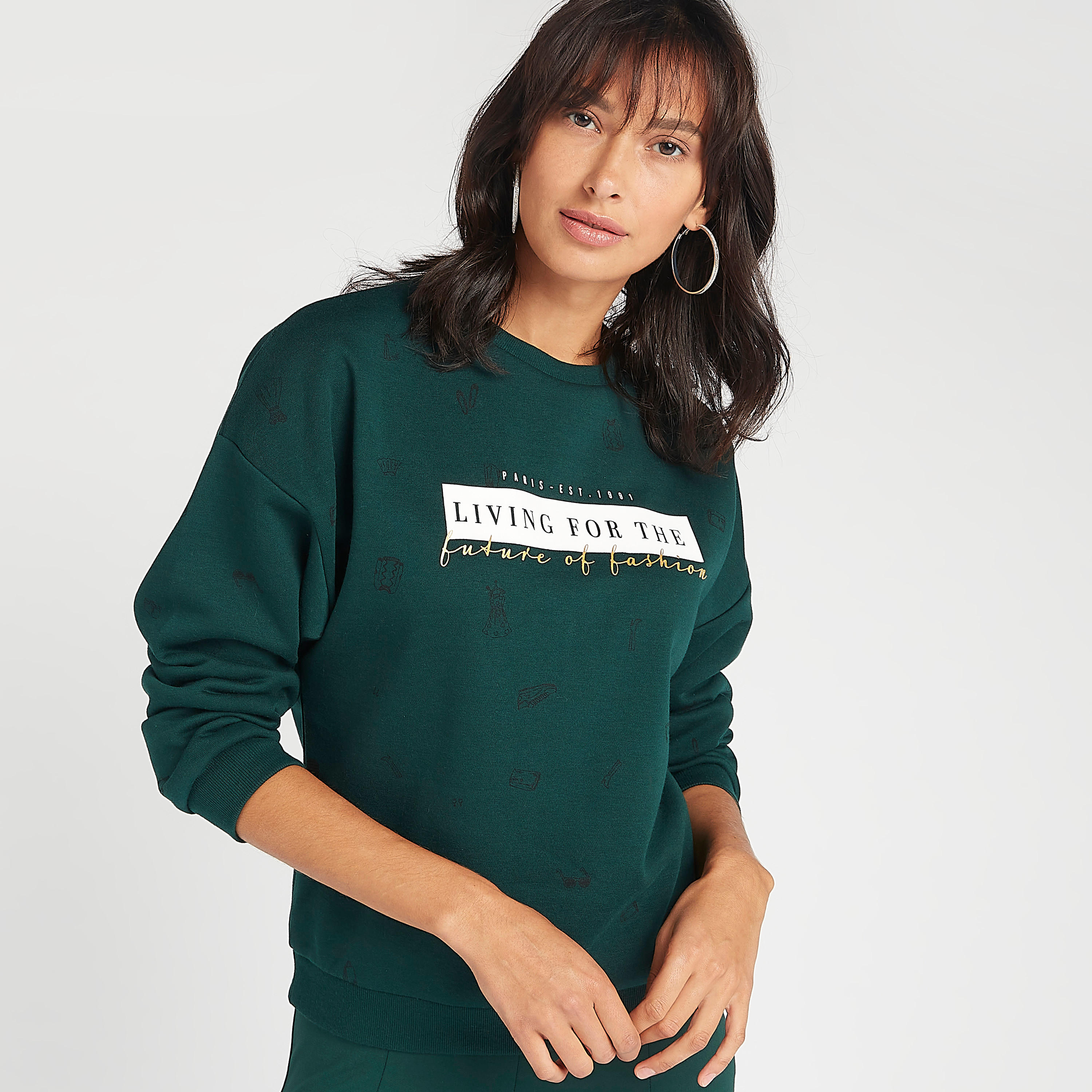 سويت شيرت مستدام بياقة ضيّقة وأكمام طويلة وطبعات-women-winterwear-hoodiesandsweatshirts-sweatshirts-image-6