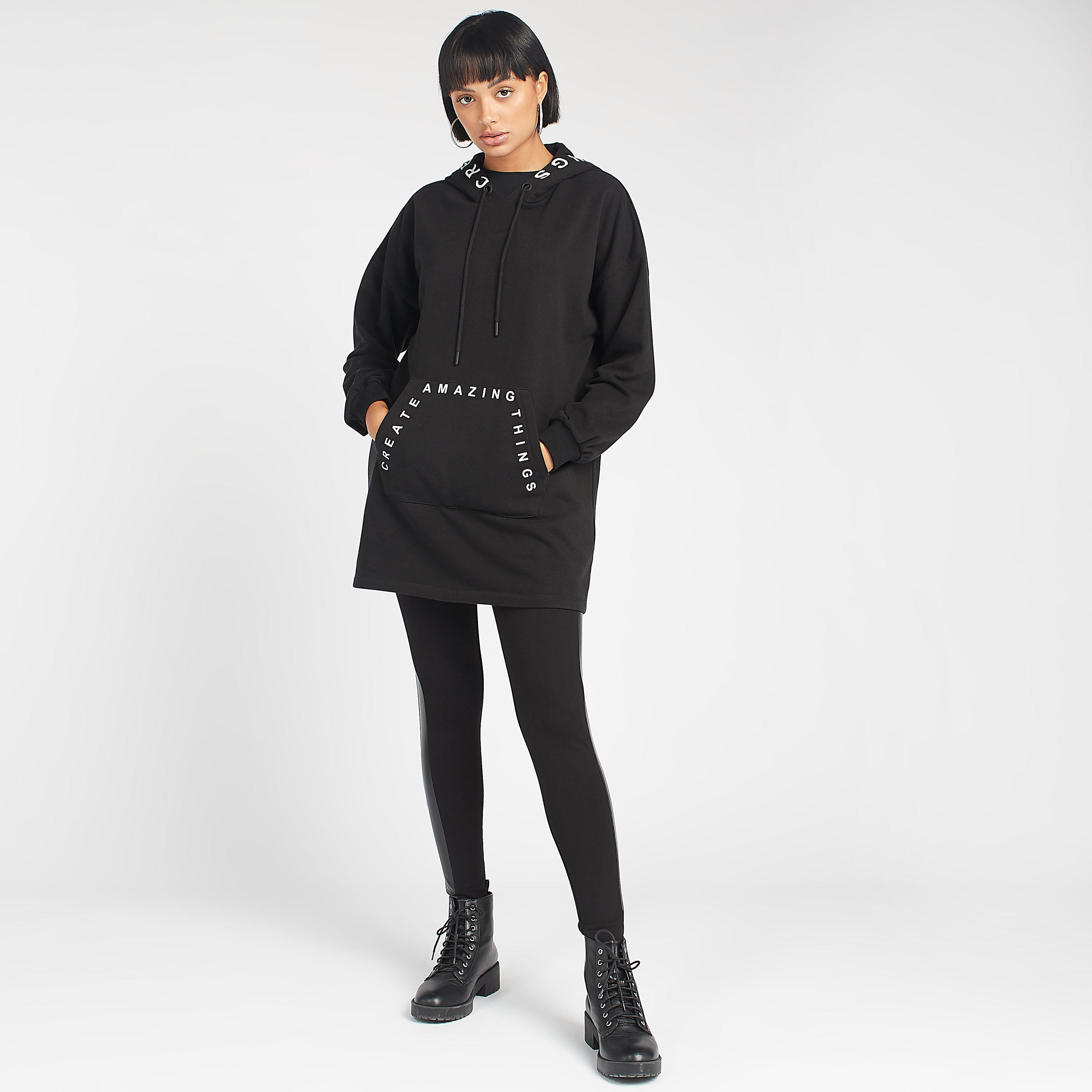 فستان مستدام قصير مصمم بقبّعة وأكمام طويلة وطبعات-women-clothing-dresses-image-2