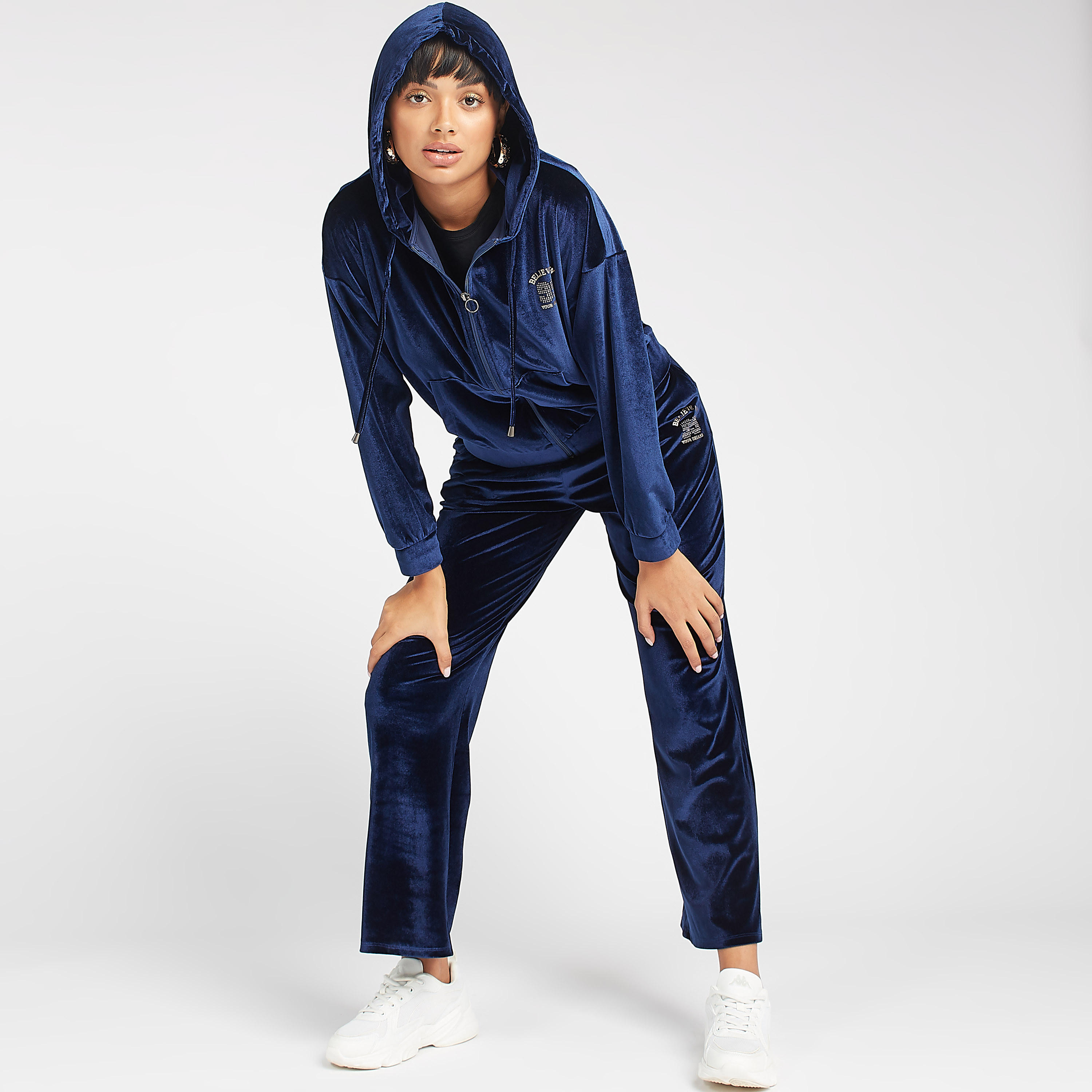 بنطلون رياضي طويل بارز الملمس بخصر متوسط وتفاصيل جيوب-women-clothing-bottoms-joggers-image-5
