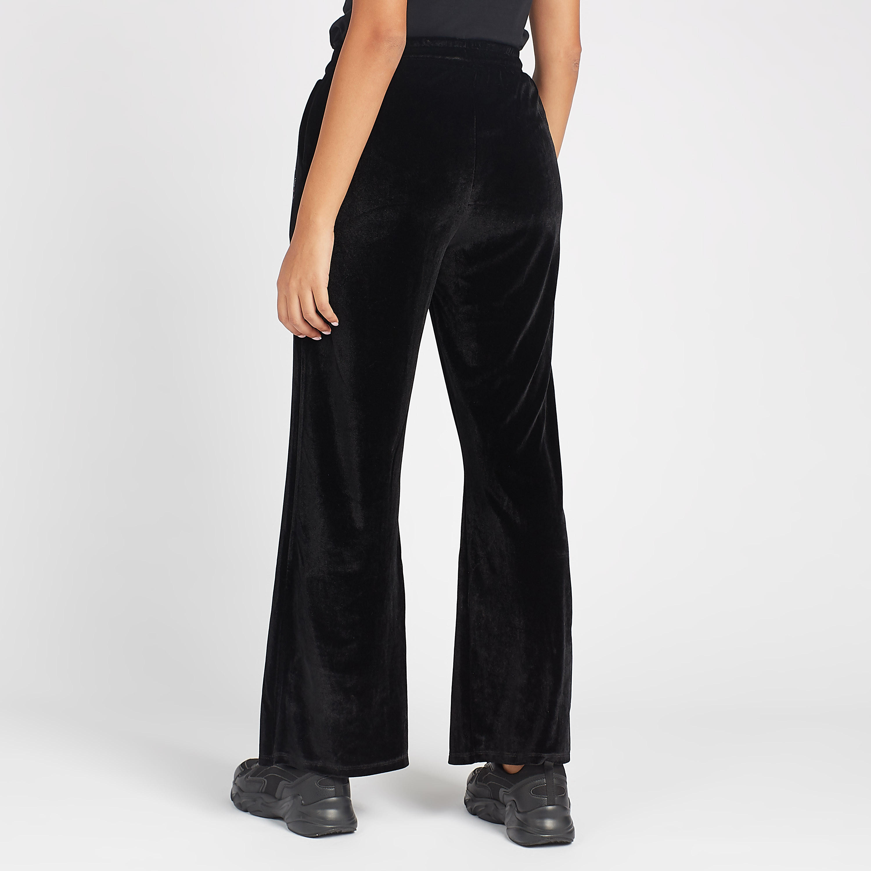 بنطلون رياضي طويل بارز الملمس بخصر متوسط وتفاصيل جيوب-women-clothing-bottoms-joggers-image-4