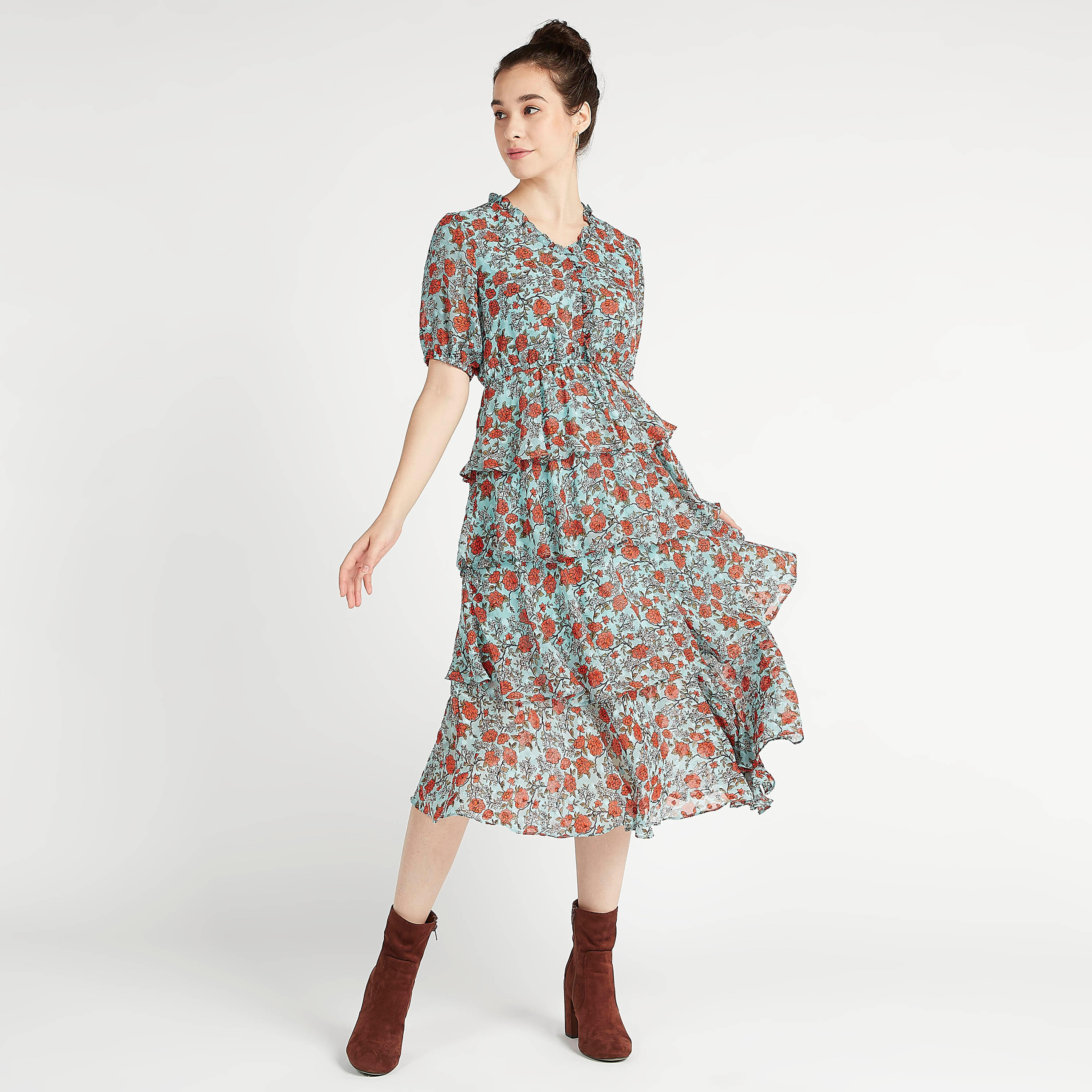 فستان إيه لاين ميدي متعدّد الطبقات بطبعات أزهار وأكمام قصيرة-women-clothing-dresses-image-1