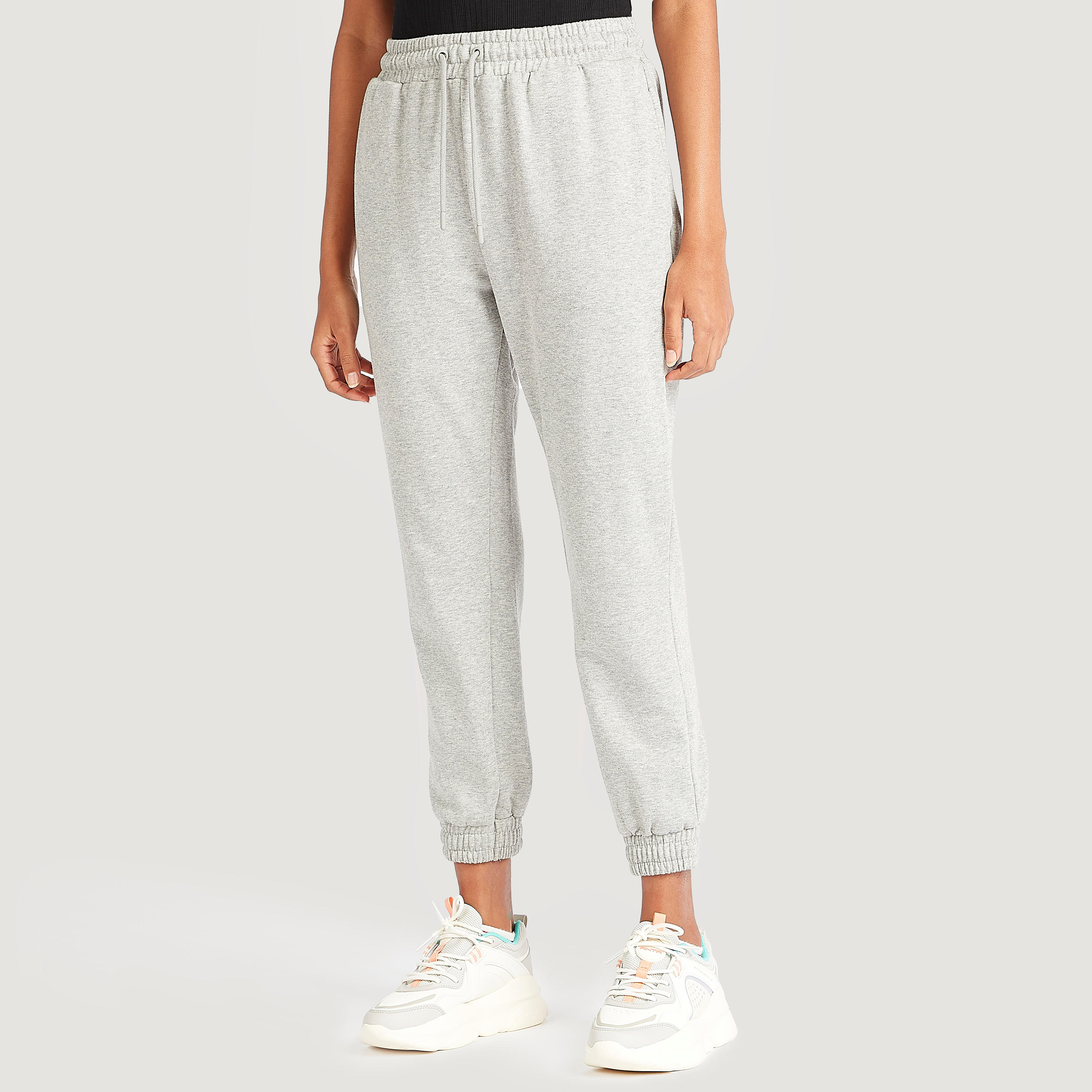 بنطلون رياضي سادة بقصة سليم ورباط إغلاق-women-clothing-bottoms-joggers-image-5