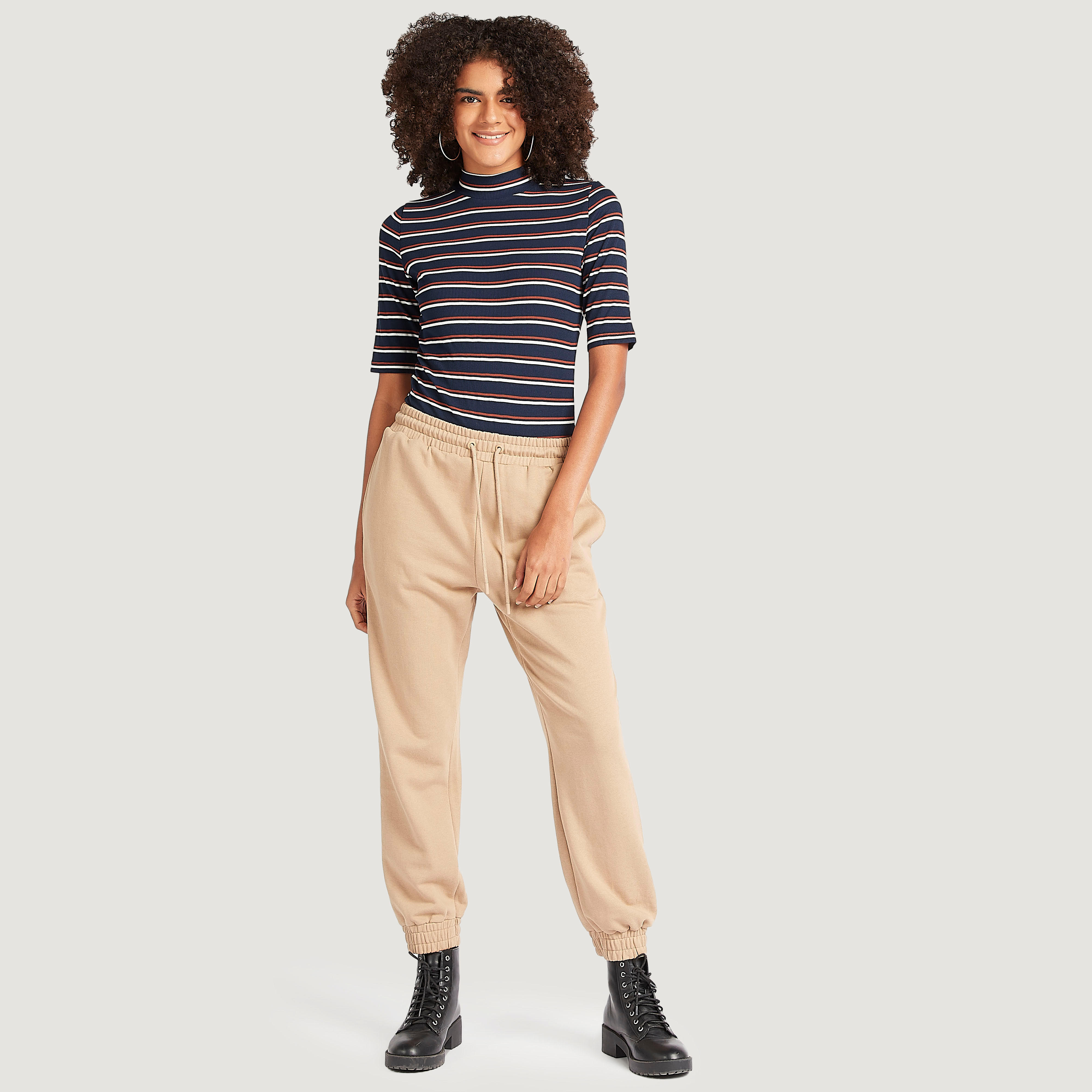 بودي سوت مخطّط بياقة عالية وأكمام قصيرة-women-clothing-tshirts-image-2