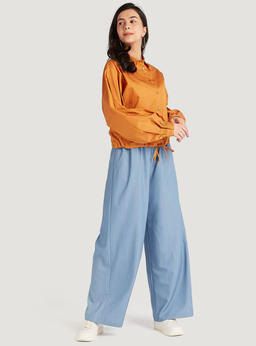 بنطلون بالازو بارز الملمس بخصر بيبرباج متوسّط الارتفاع وحزام برباط-women-clothing-bottoms-trousers-image-2