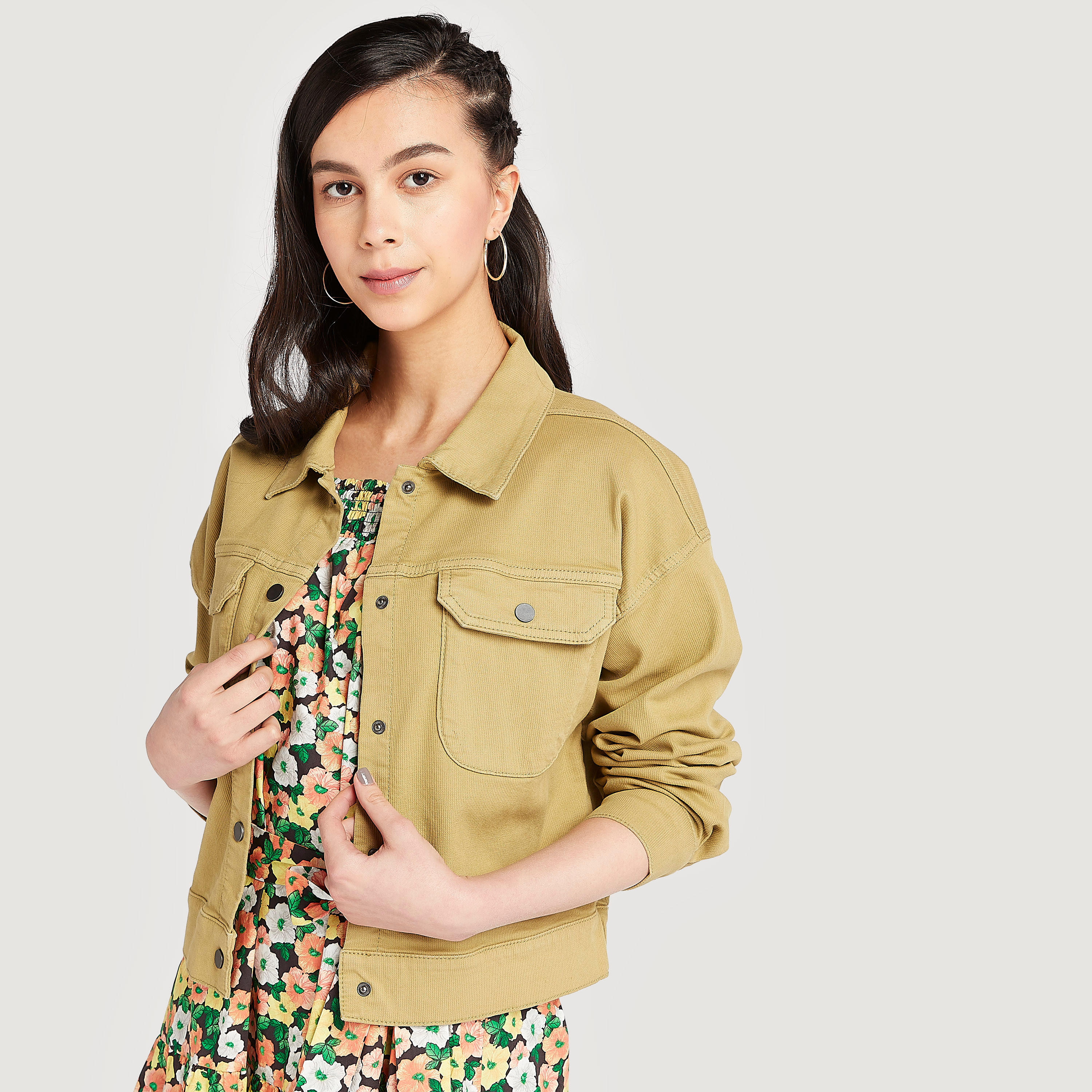 جاكيت تراكر دينم مضلّع بجيوب بطيّة وأكمام طويلة-women-winterwear-coatsandjackets-jackets-image-5