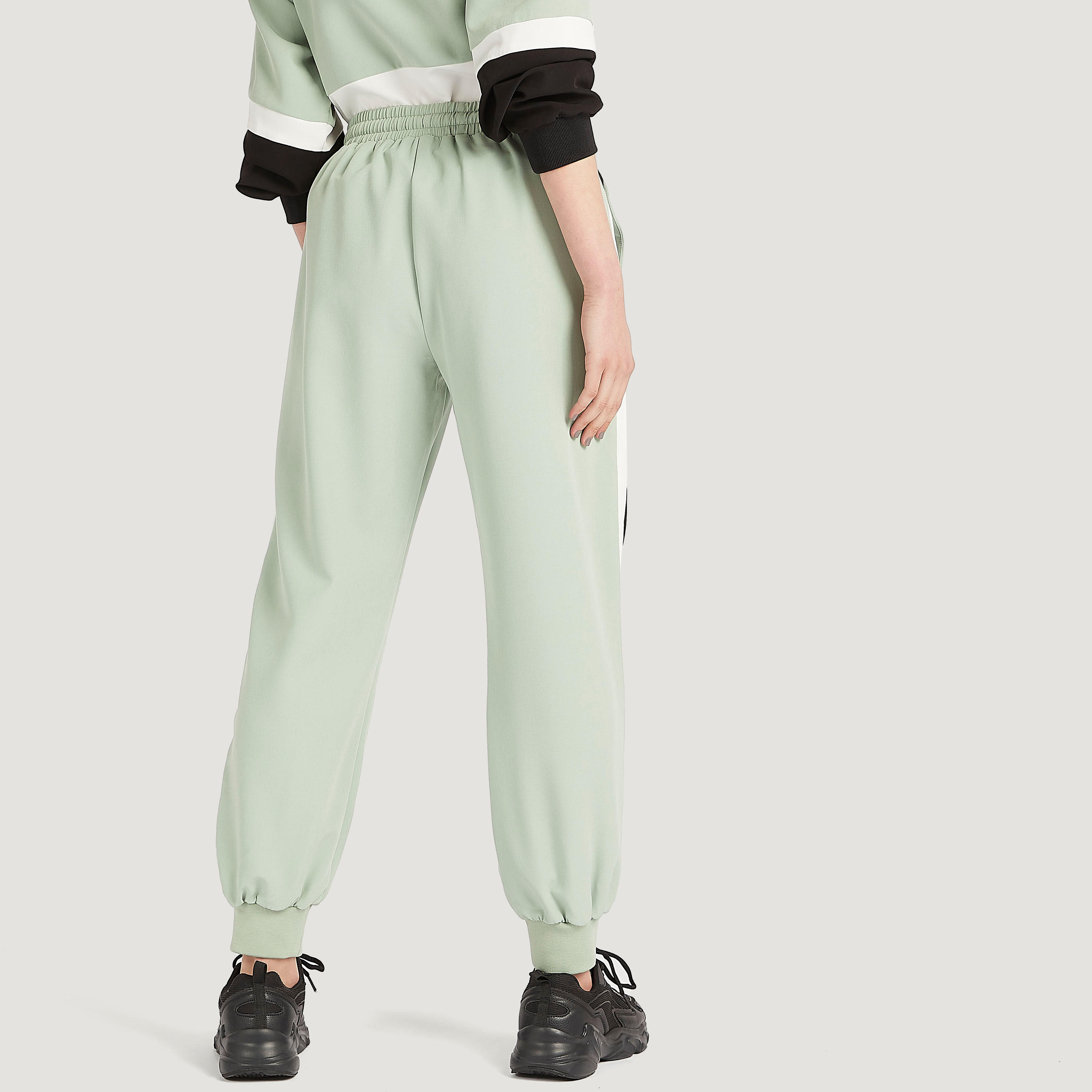 Solid Mid-Rise Jog Pants with Elasticated Waistband and Pockets-women-clothing-bottoms-joggers-image-4