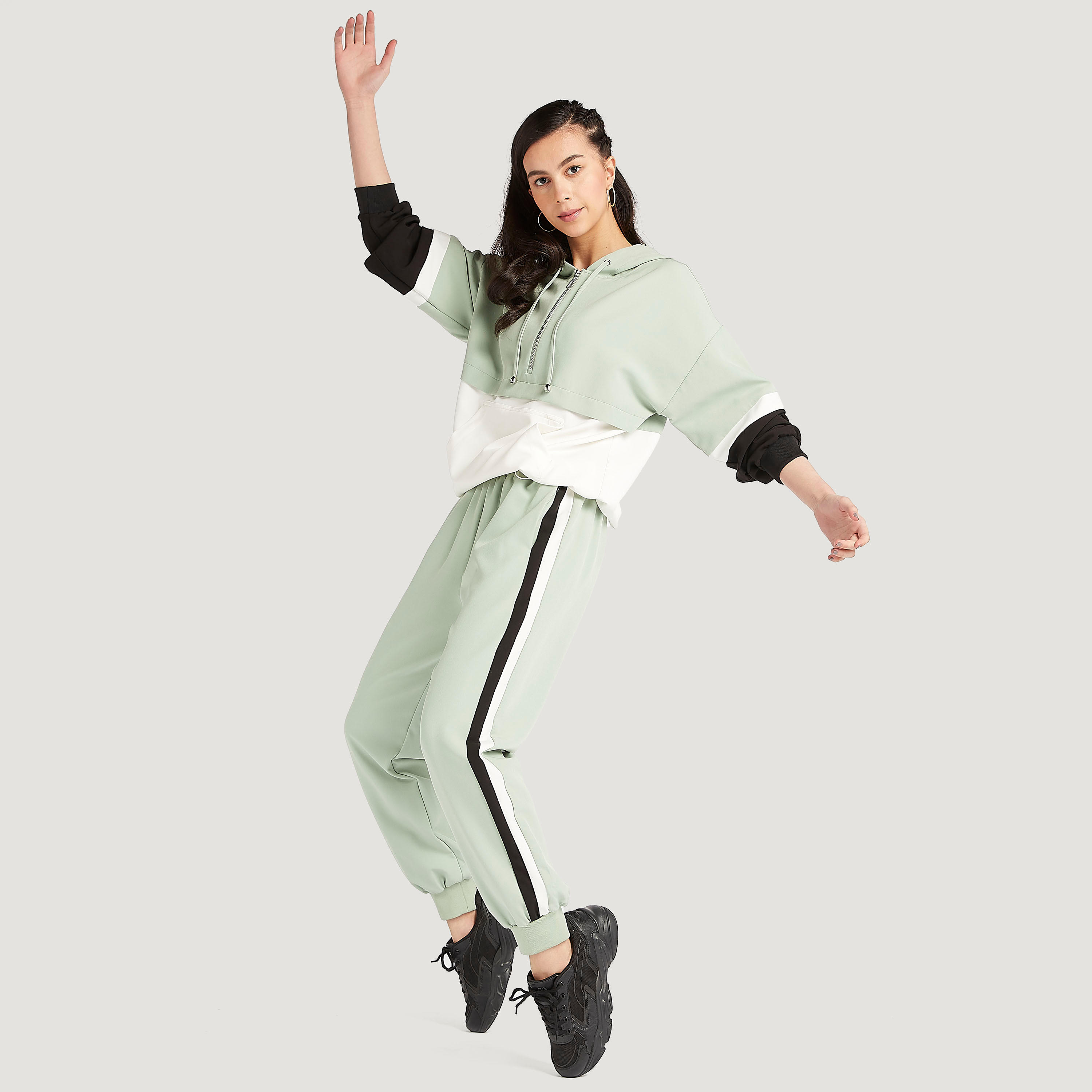 Solid Mid-Rise Jog Pants with Elasticated Waistband and Pockets-women-clothing-bottoms-joggers-image-5