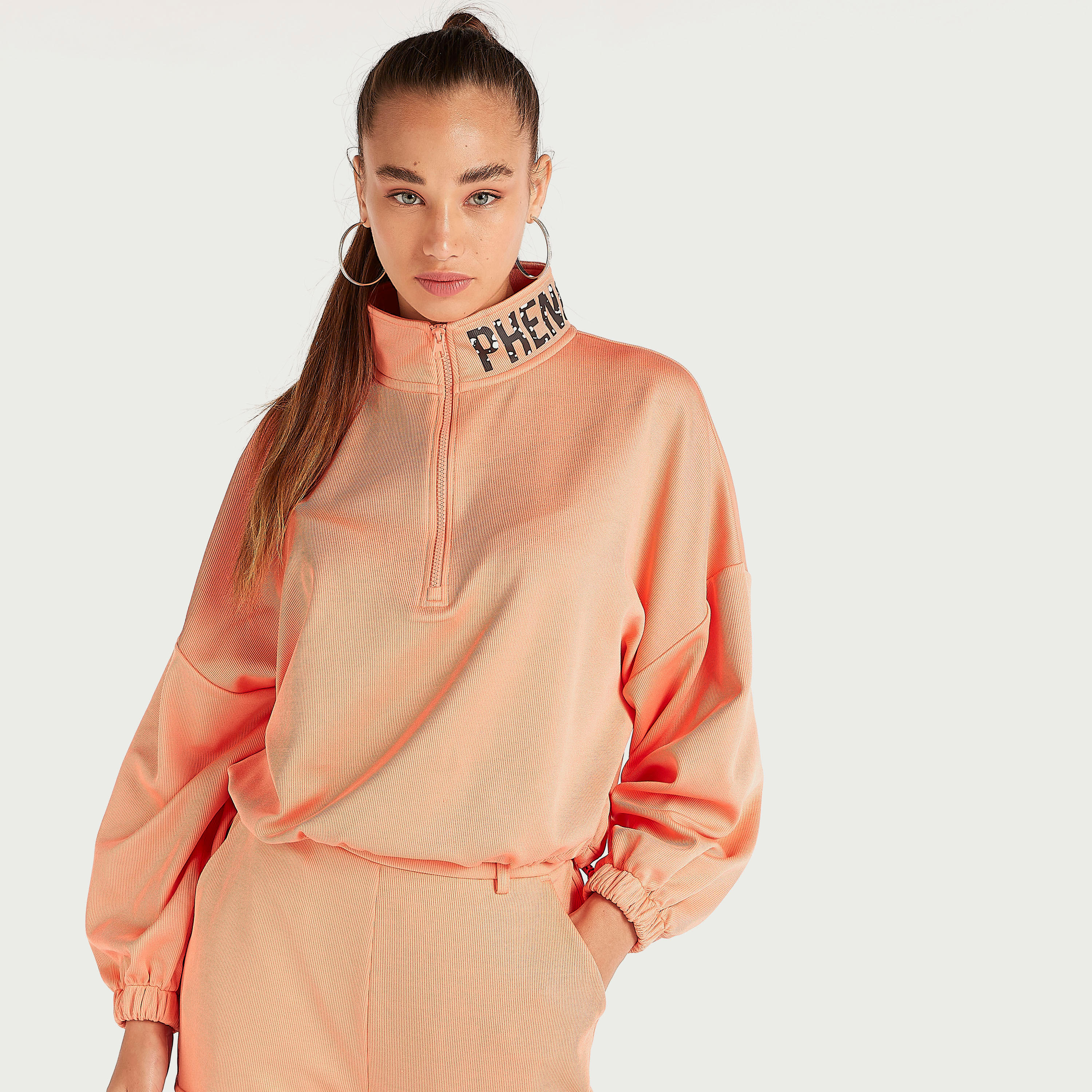 سويت شيرت بياقة عالية بسحاب إغلاق وطبعات-women-winterwear-hoodiesandsweatshirts-sweatshirts-image-1
