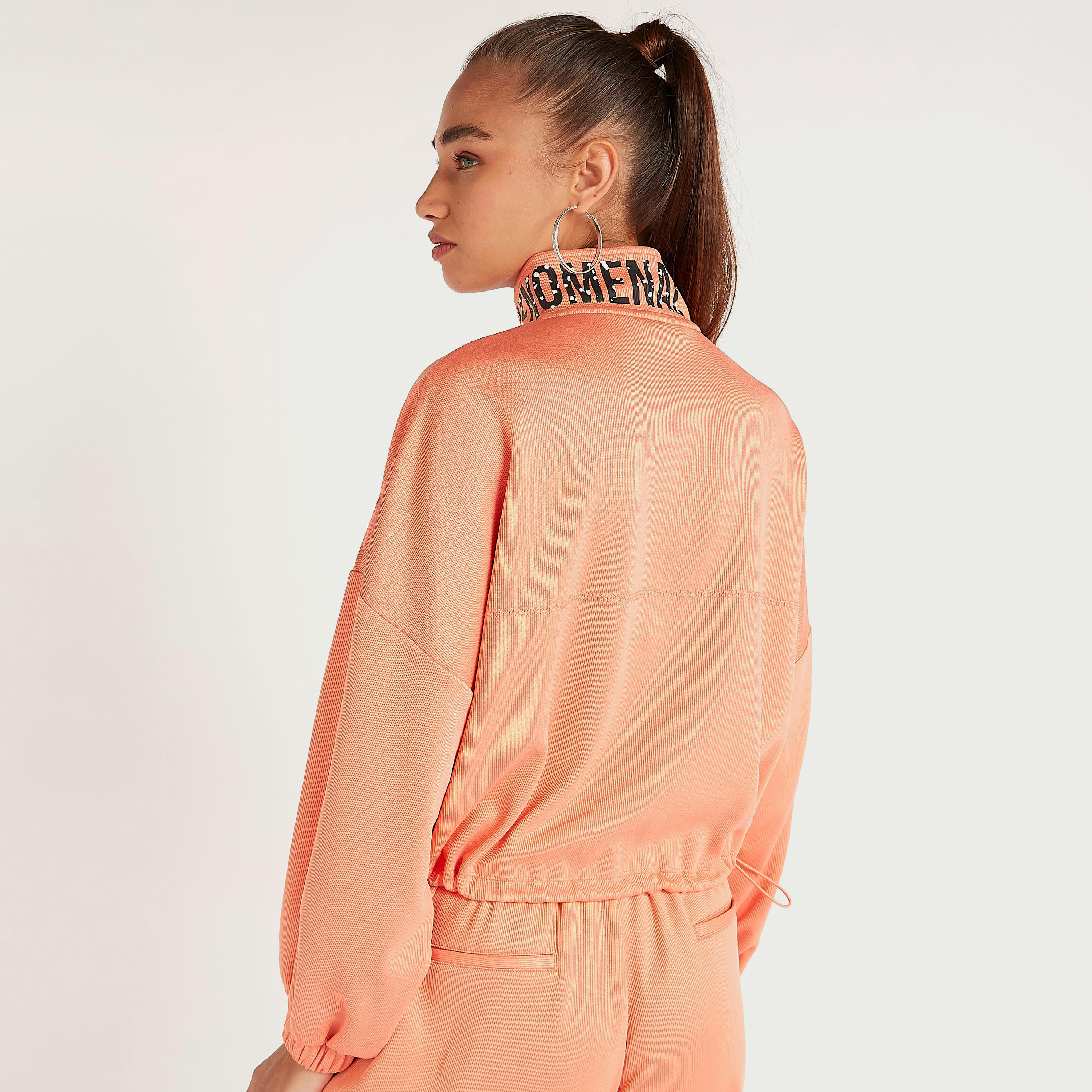 سويت شيرت بياقة عالية بسحاب إغلاق وطبعات-women-winterwear-hoodiesandsweatshirts-sweatshirts-image-4