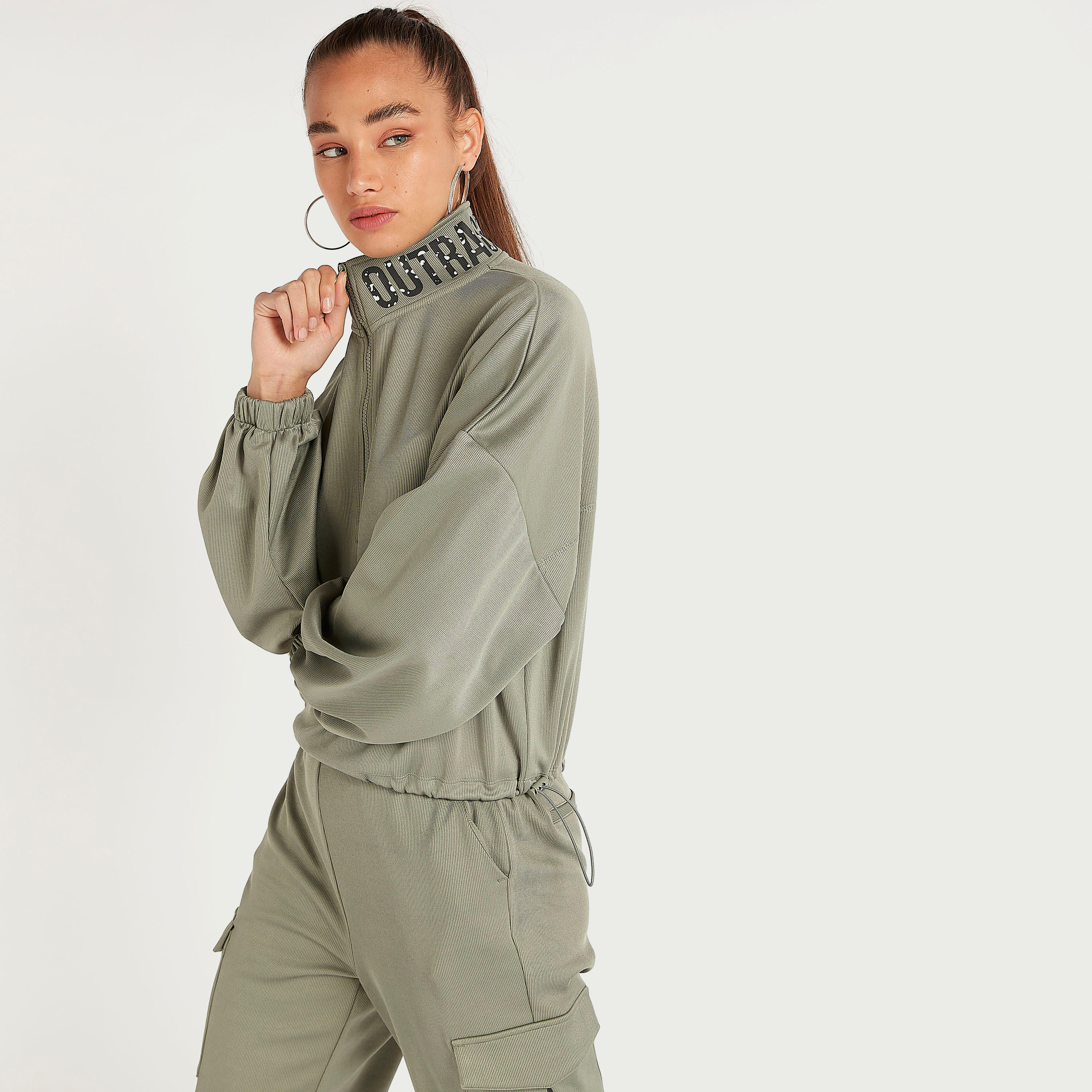 سويت شيرت بياقة طويلة بسحاب إغلاق وطبعات-women-winterwear-hoodiesandsweatshirts-sweatshirts-image-8