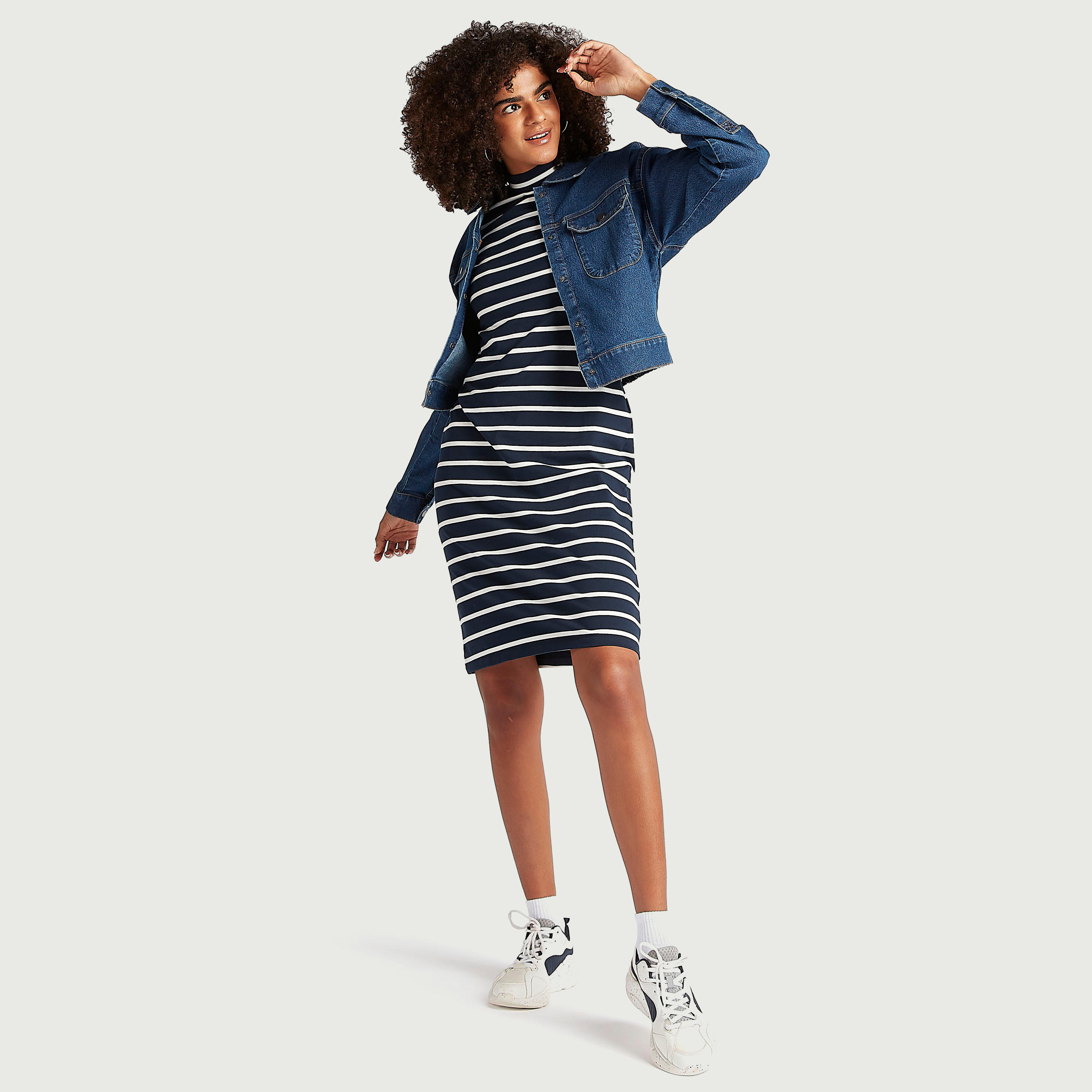 فستان ضيّق ميدي مخطّط بأكمام قصيرة وياقة عادية-women-clothing-dresses-image-2