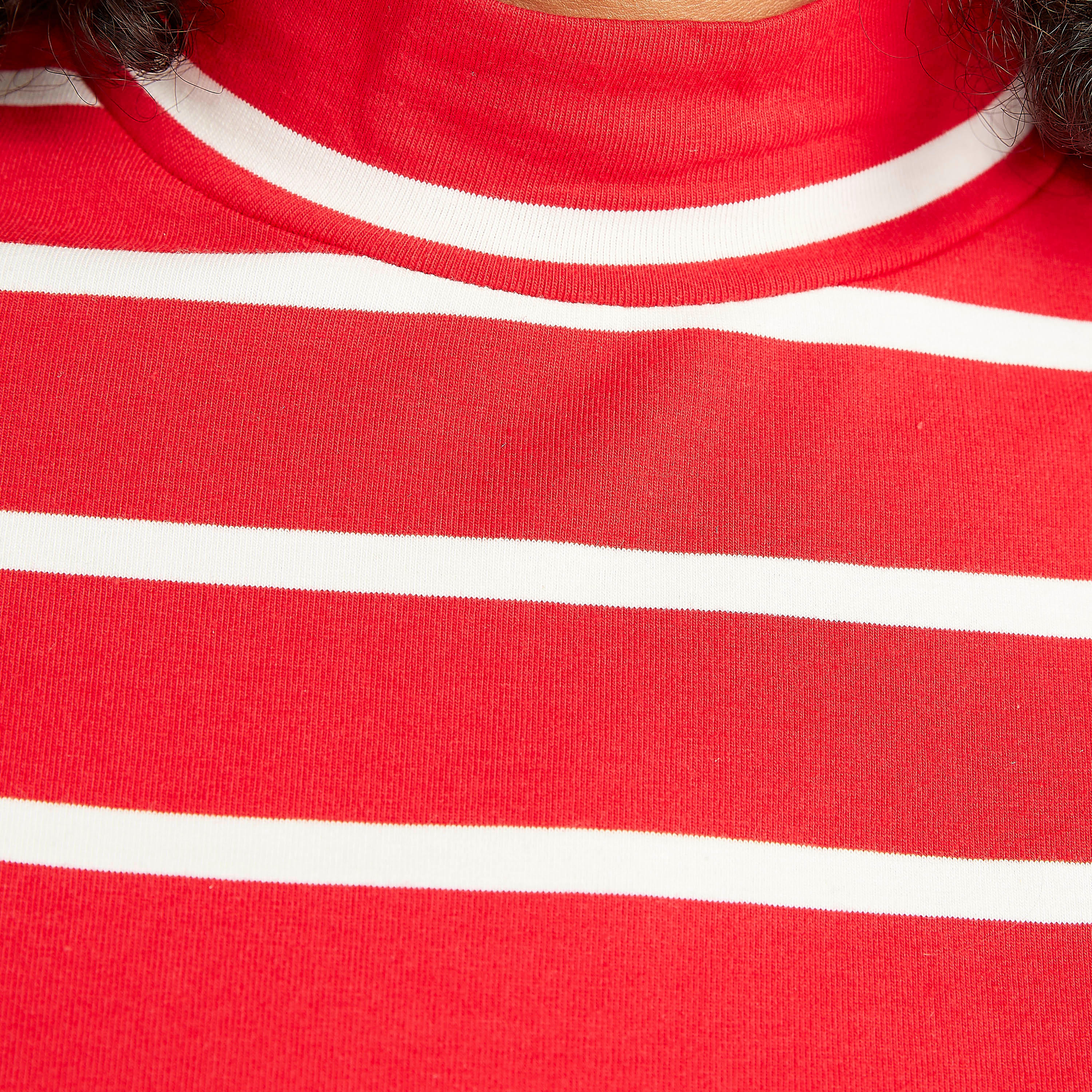 تيشيرت قصير مخطّط بياقة عالية وأكمام قصيرة-women-clothing-tshirts-image-5