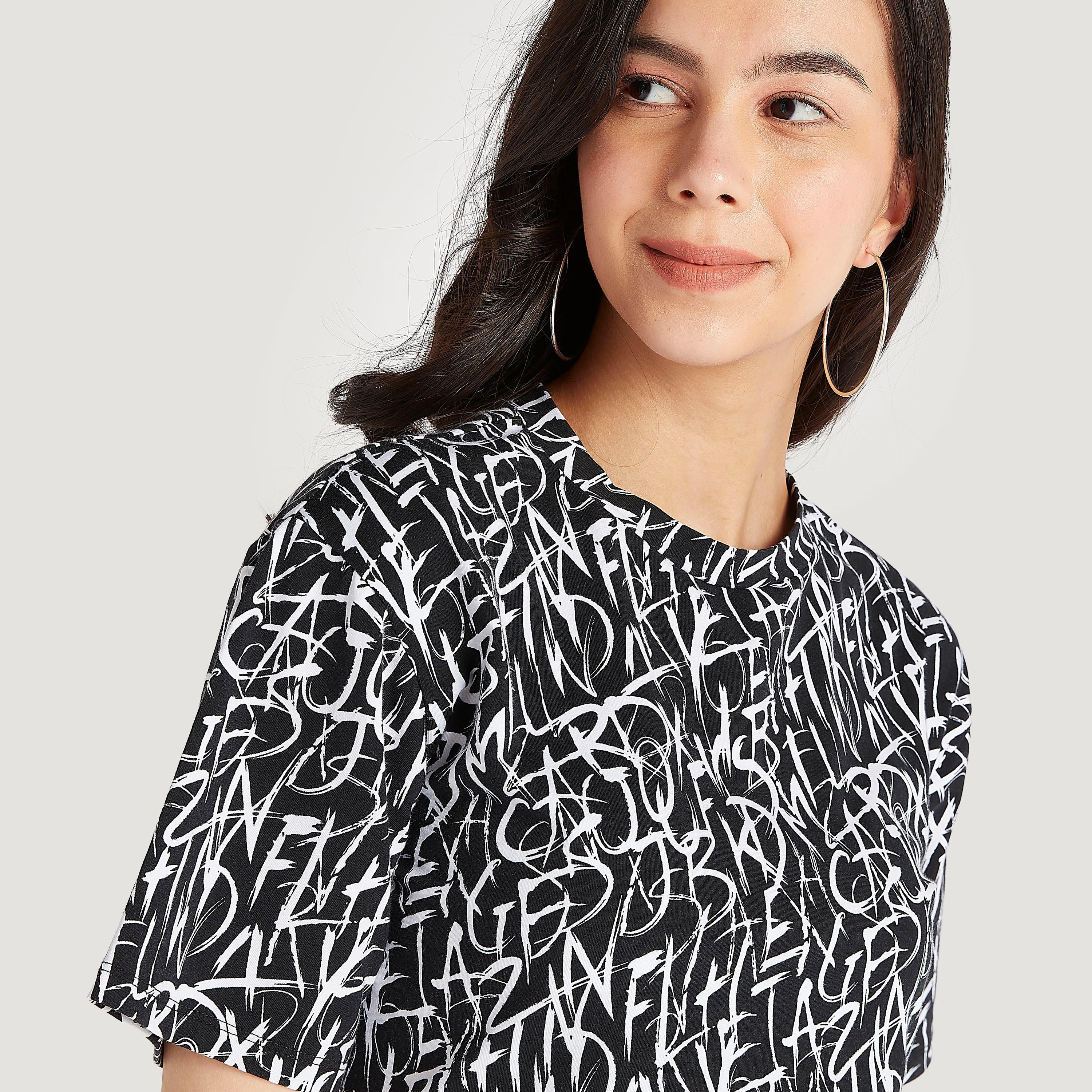 تيشيرت بياقة مستديرة وأكمام قصيرة وطبعات-women-clothing-shirtsandblouses-shirts-image-3