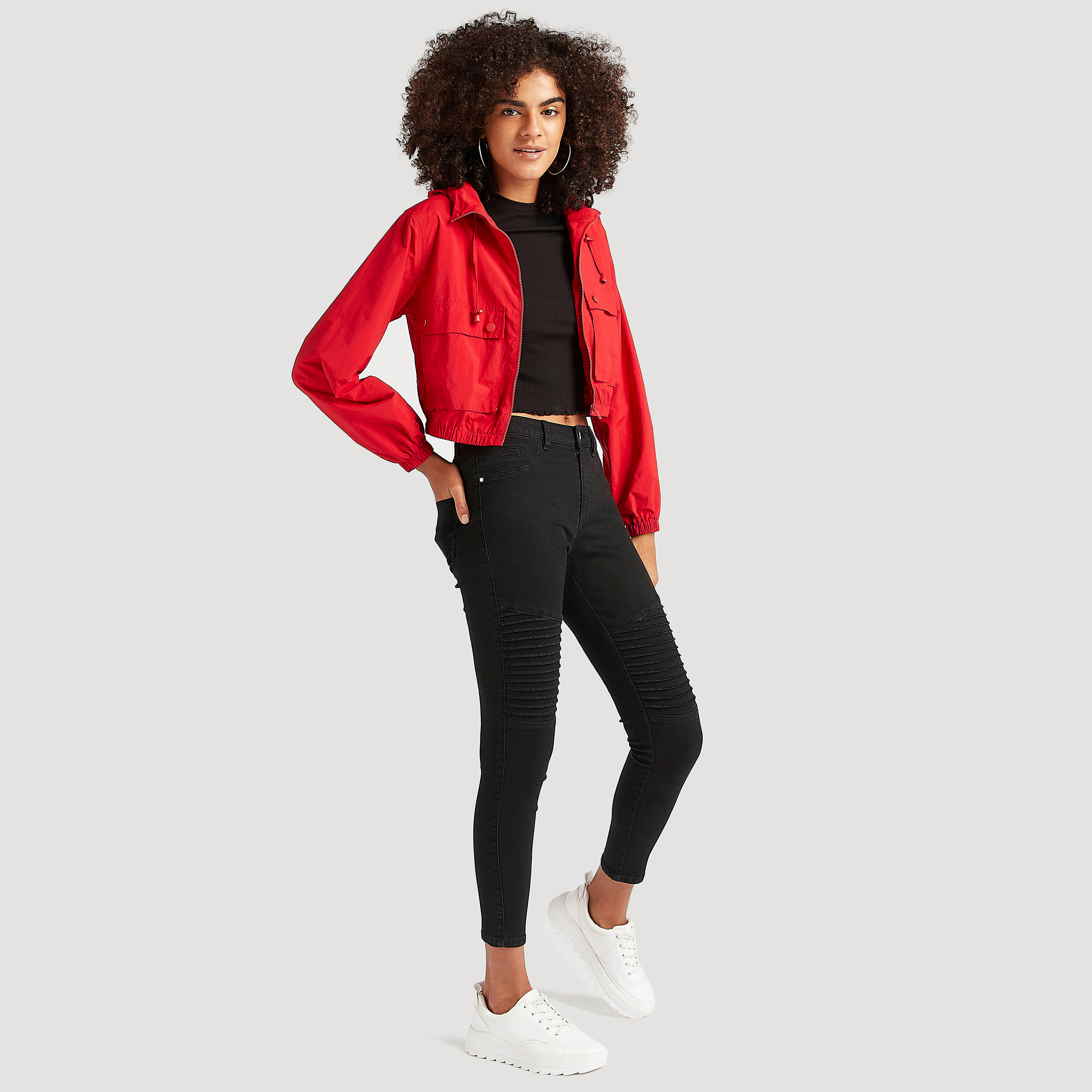 هودي سادة خفيف بسحّاب وأكمام طويلة وجيوب-women-winterwear-coatsandjackets-jackets-image-2