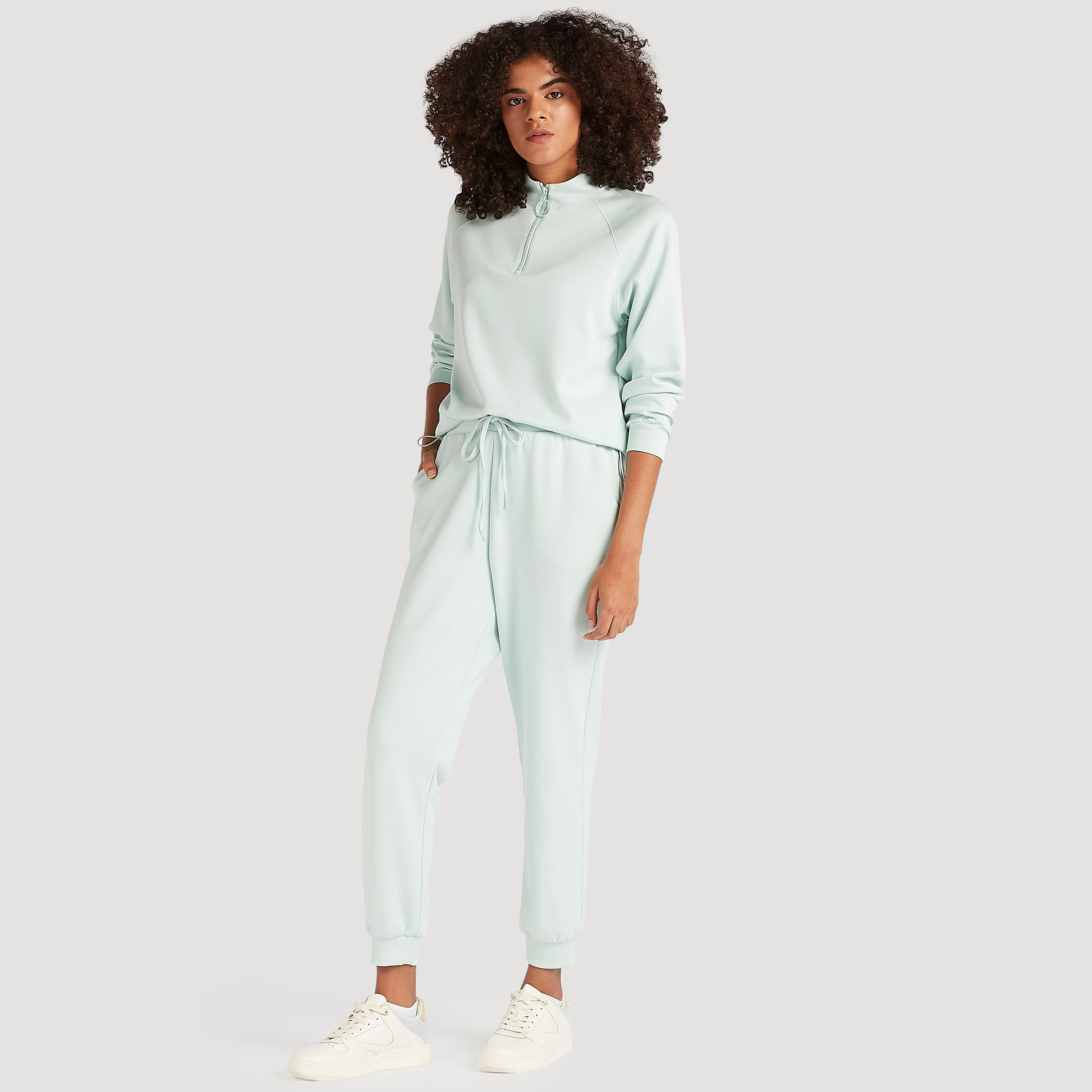 سويت شيرت سادة بياقة عالية وأكمام طويلة-women-winterwear-hoodiesandsweatshirts-sweatshirts-image-2