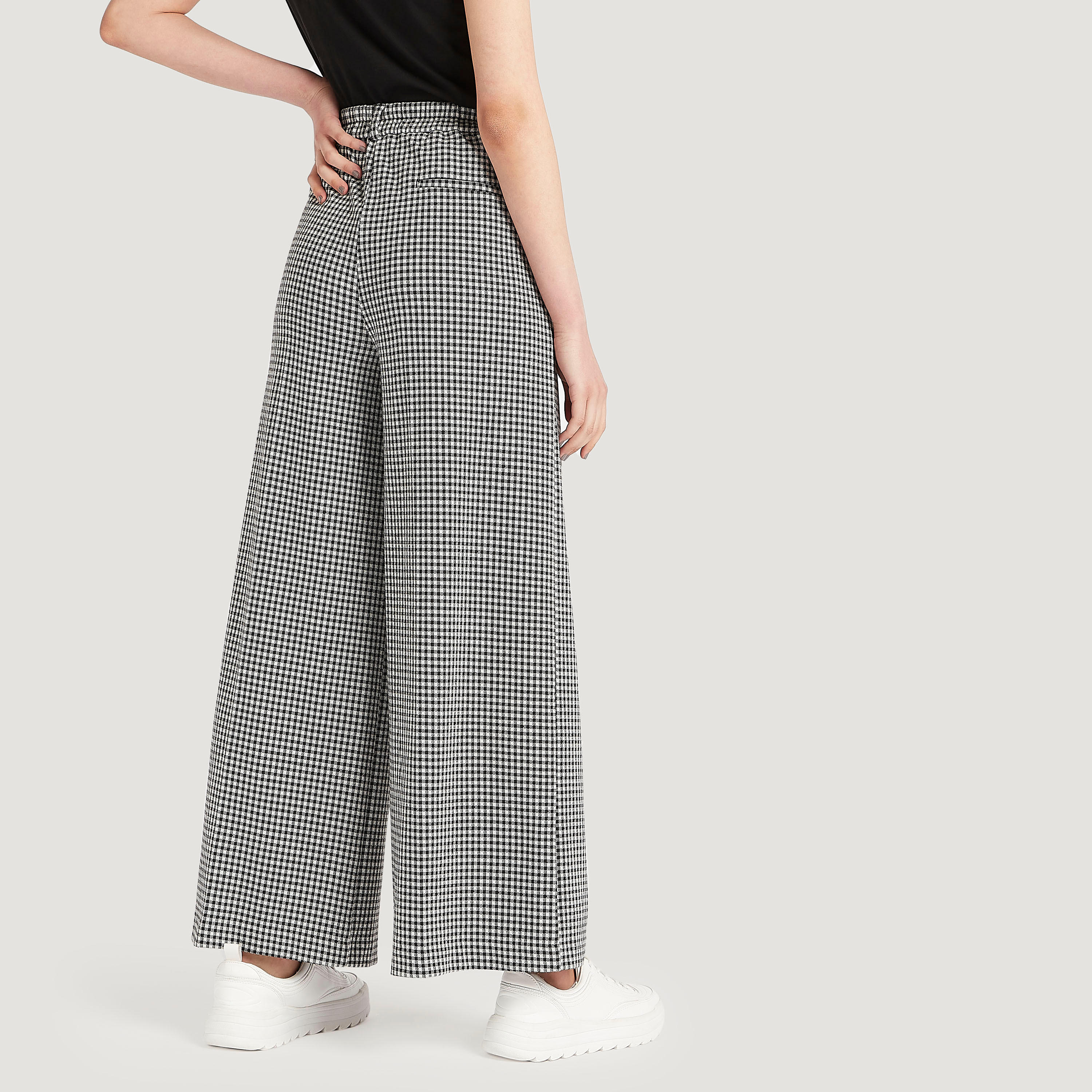 Checked Mid-Rise Palazzo Pants with Button Closure and Pockets-women-clothing-bottoms-trousers-image-4
