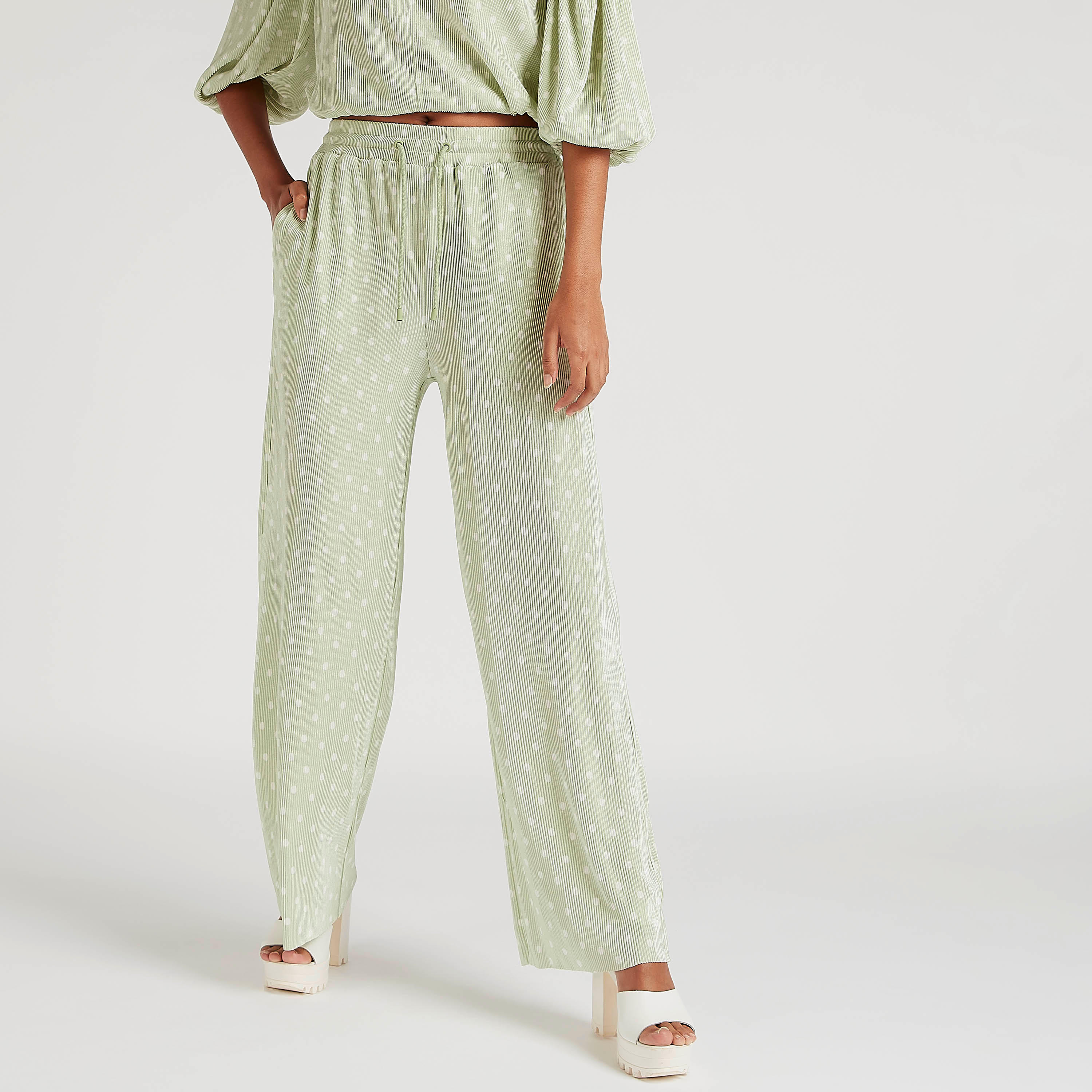 بنطلون منقّط بخصر متوسط الارتفاع برباط مطّاطي-women-clothing-bottoms-trousers-image-1