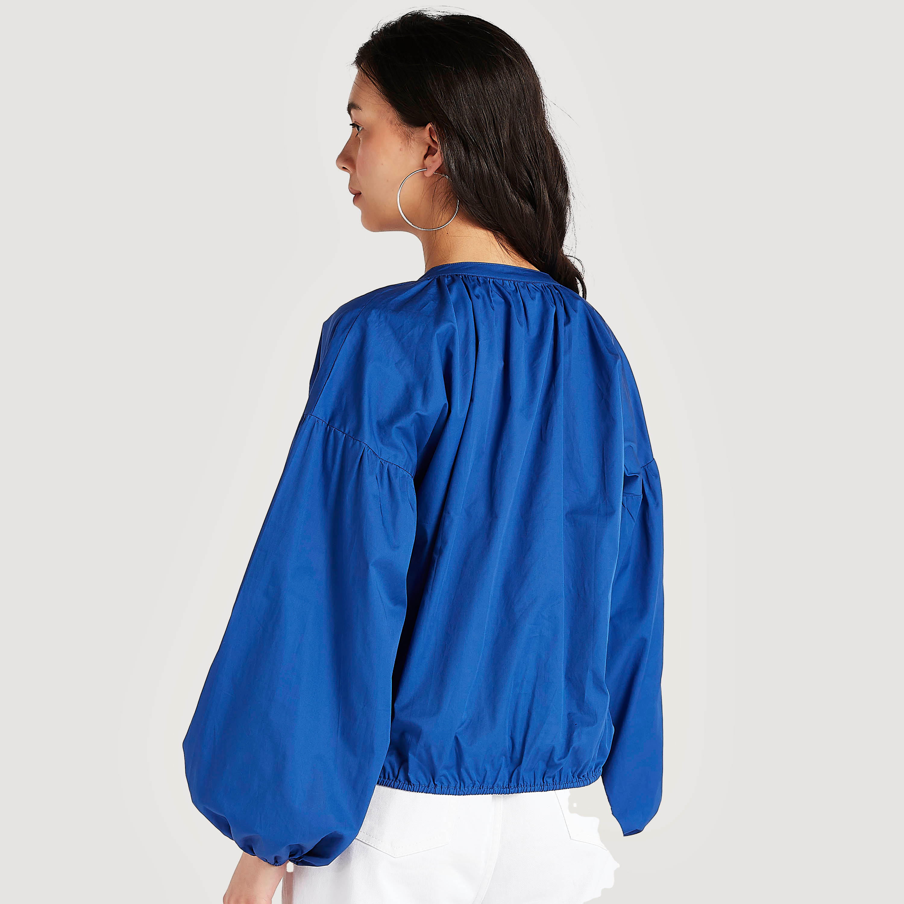 بلوزة بارزة الملمس بأكمام بيشوب وأزرار إغلاق-women-clothing-shirtsandblouses-blouses-image-2