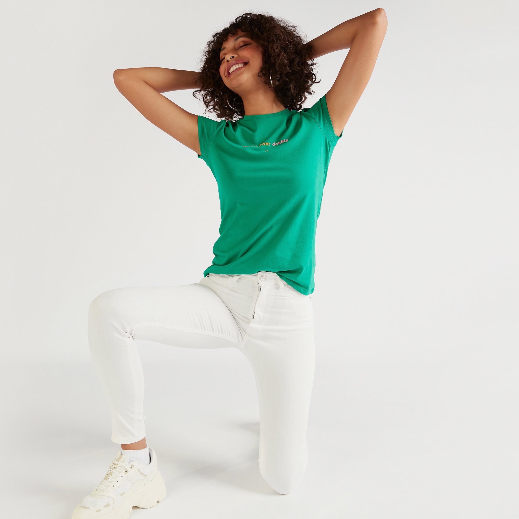 تيشيرت بياقة ضيّقة وأكمام كاب وطَبعات-women-clothing-tshirts-image-1