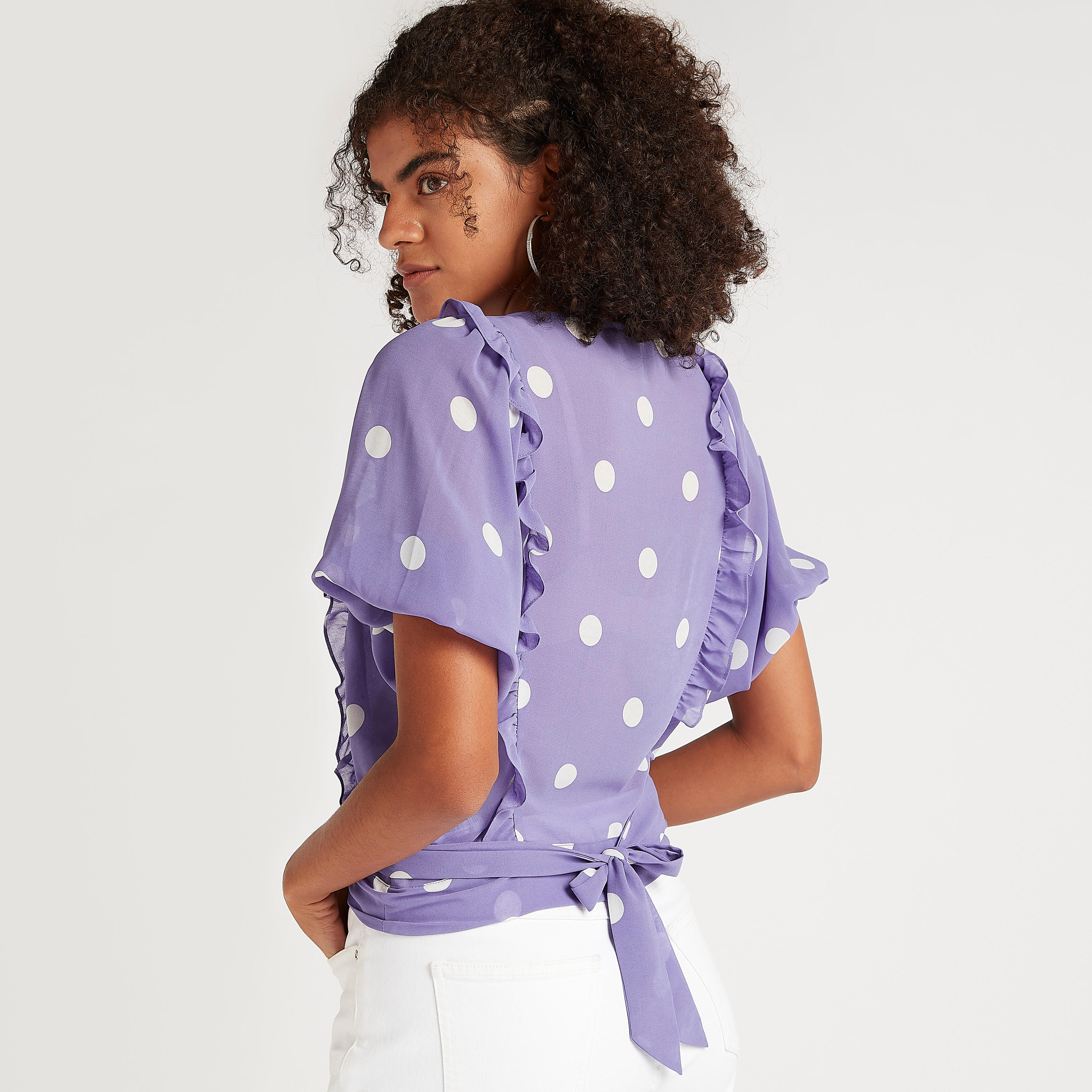 بلوزة منقّطة بياقة مستديرة وأكمام قصيرة-women-clothing-shirtsandblouses-blouses-image-4
