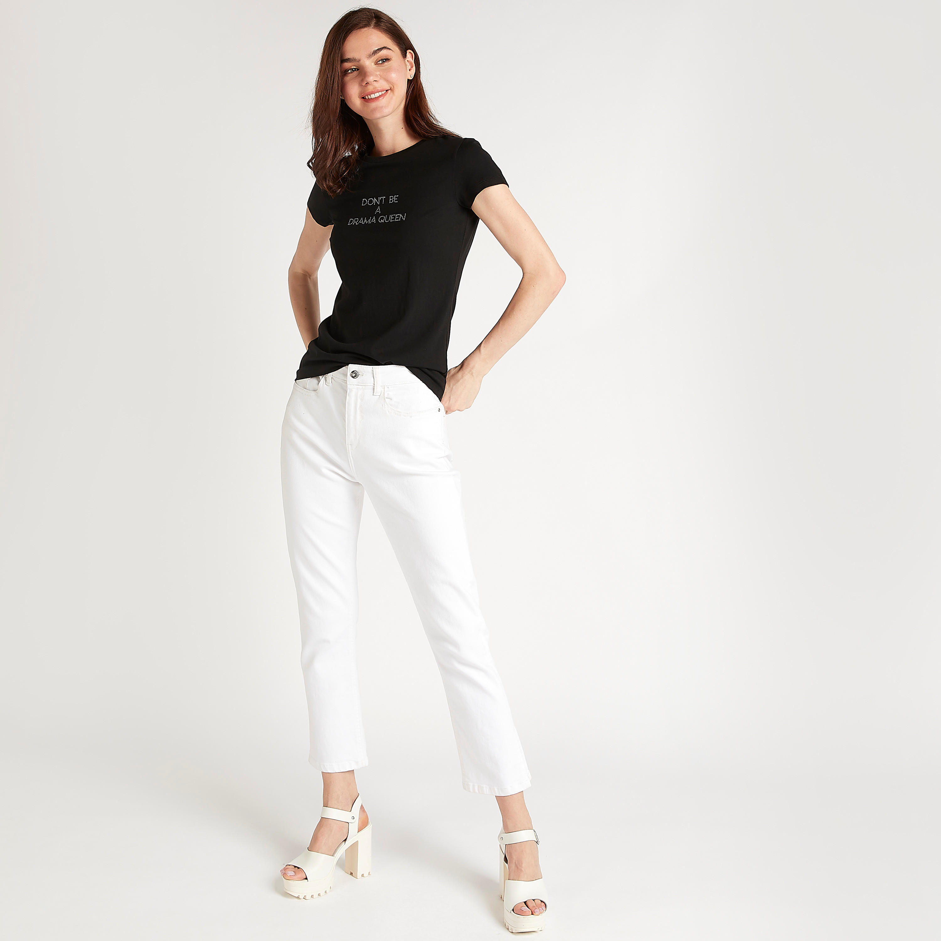 تيشيرت مزيّن بياقة ضيّقة وأكمام كاب-women-clothing-tshirts-image-2