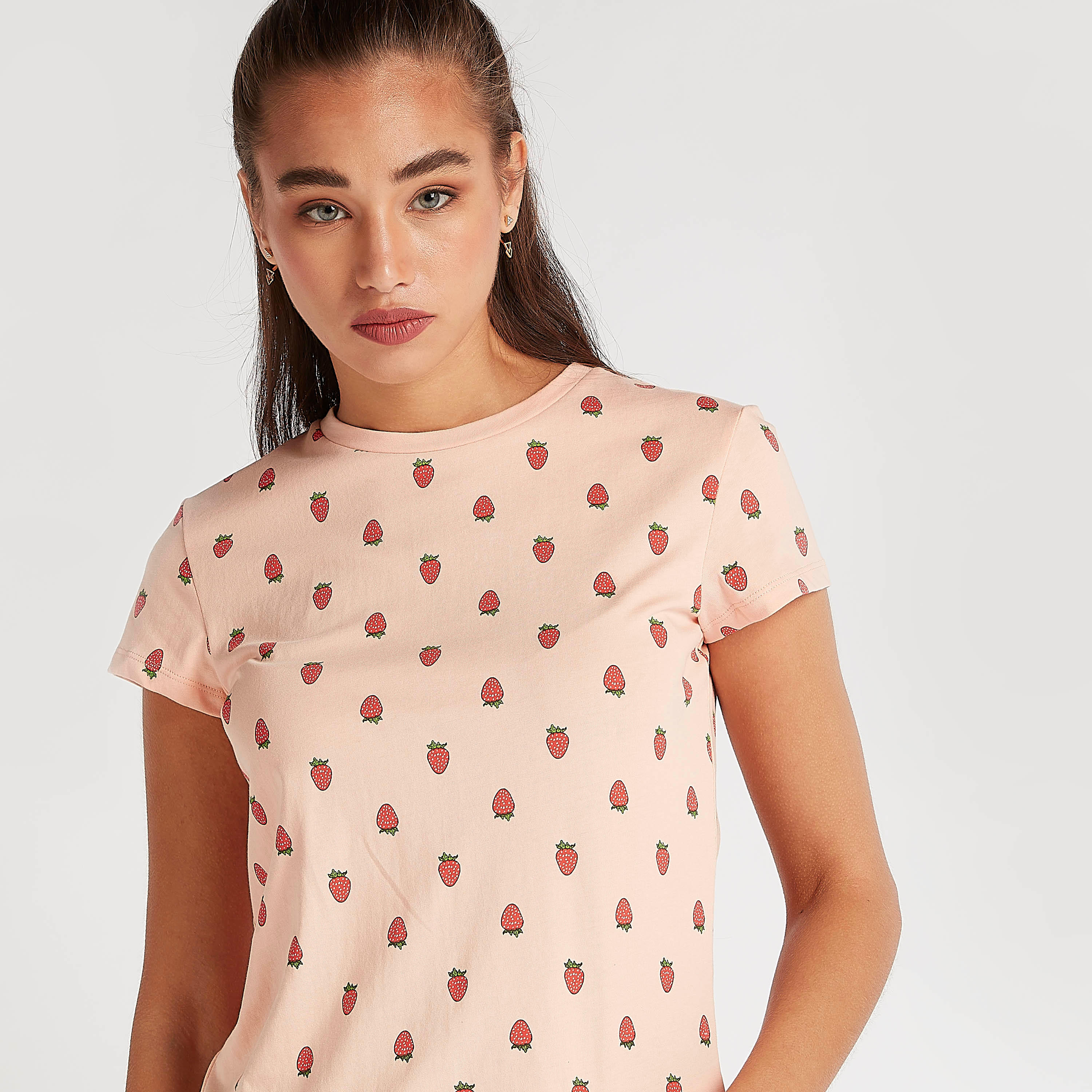 تيشيرت بياقة ضيقة وأكمام كاب وطبعات-women-clothing-tshirts-image-3