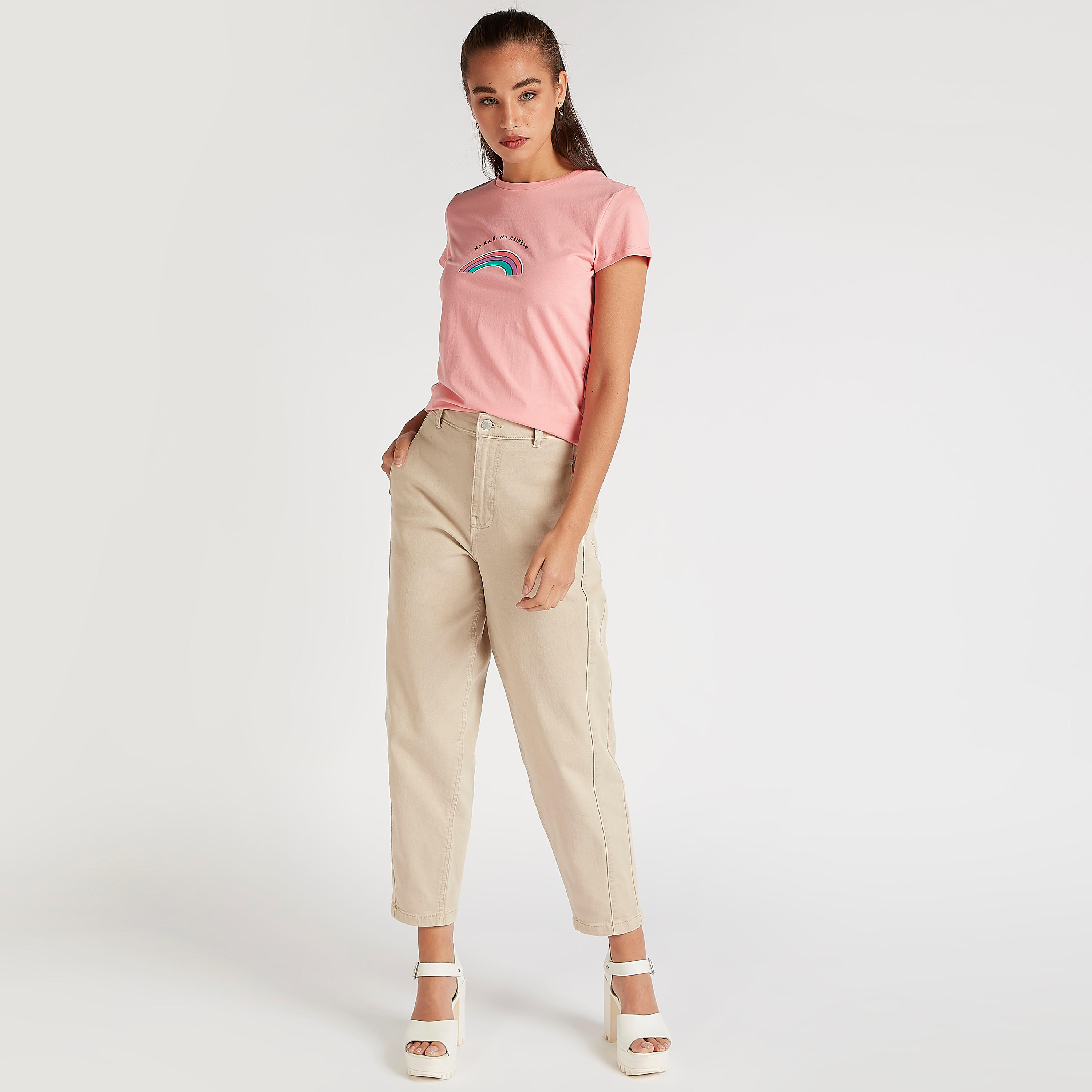 تيشيرت بياقة ضيّقة وأكمام كاب وطبعات-women-clothing-tshirts-image-2