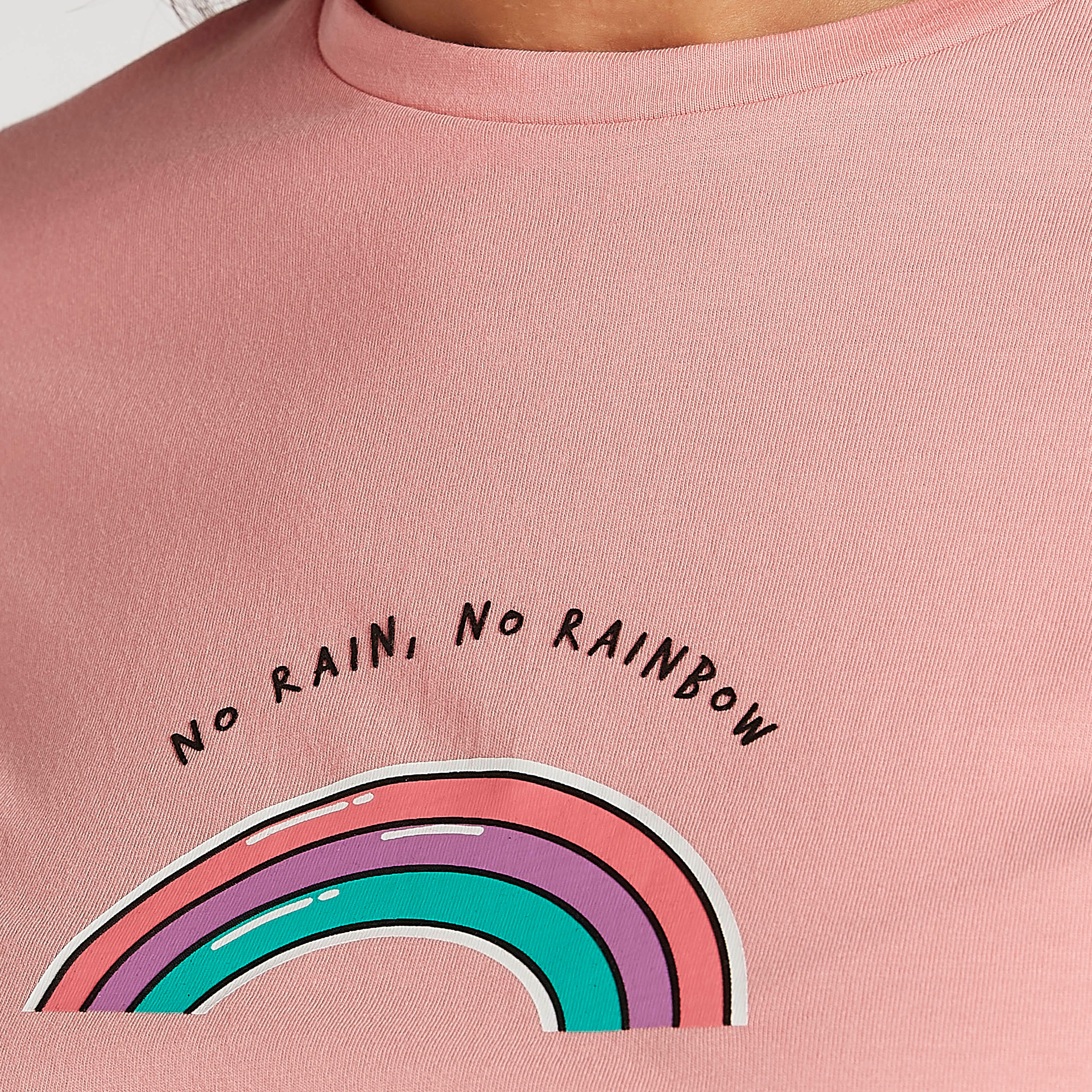 تيشيرت بياقة ضيّقة وأكمام كاب وطبعات-women-clothing-tshirts-image-3