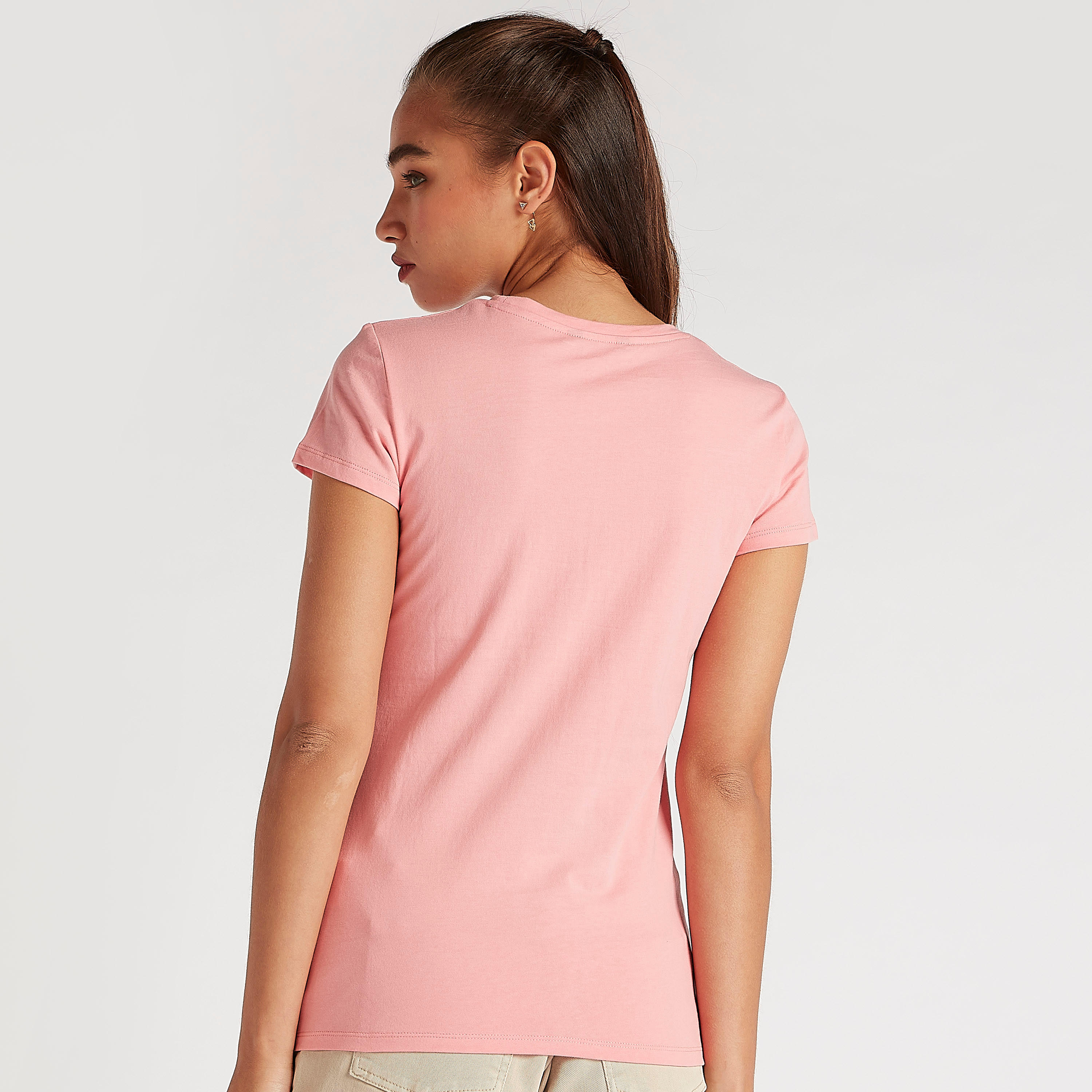 تيشيرت بياقة ضيّقة وأكمام كاب وطبعات-women-clothing-tshirts-image-4