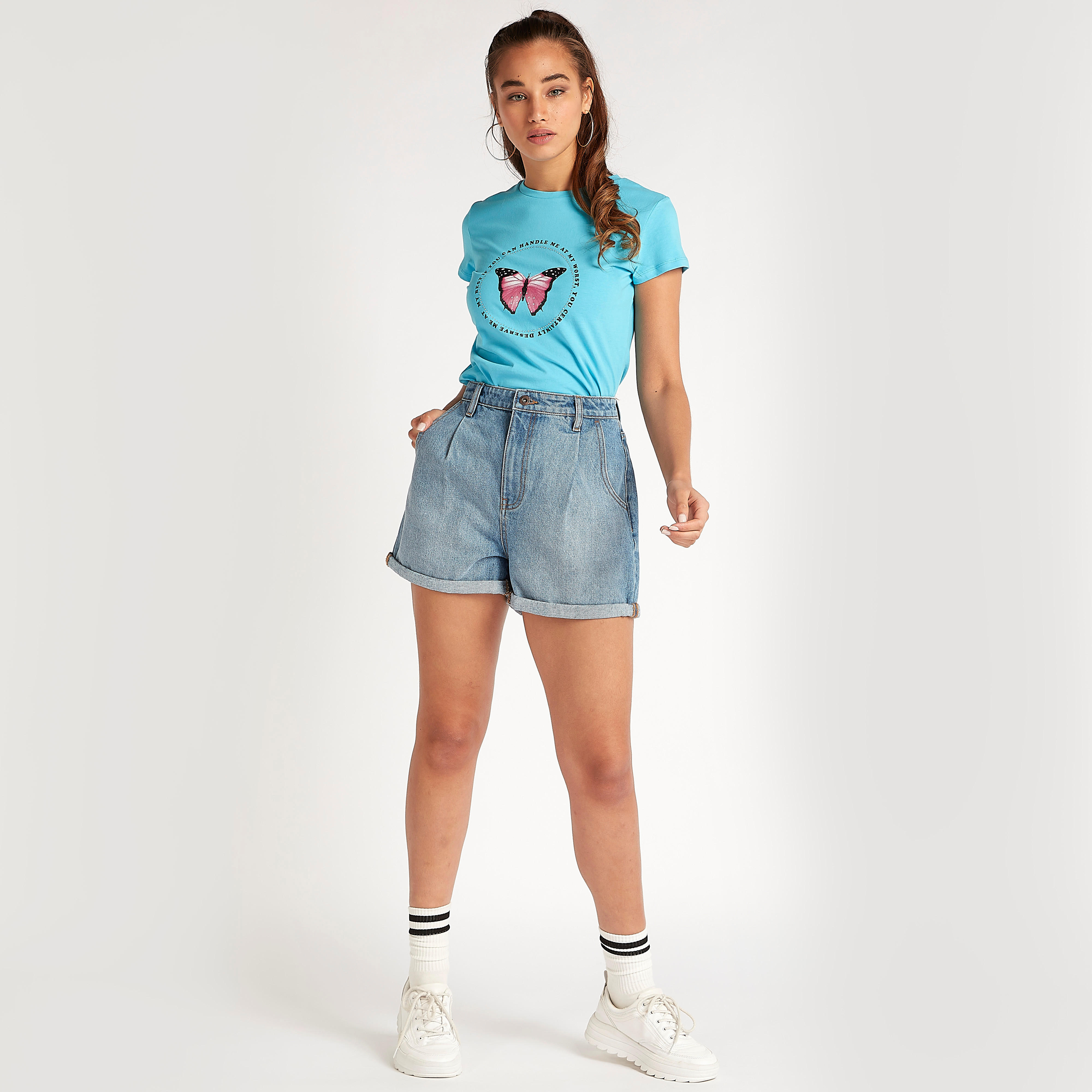 تيشيرت بياقة ضيّقة وأكمام كاب وطبعات-women-clothing-tshirts-image-2