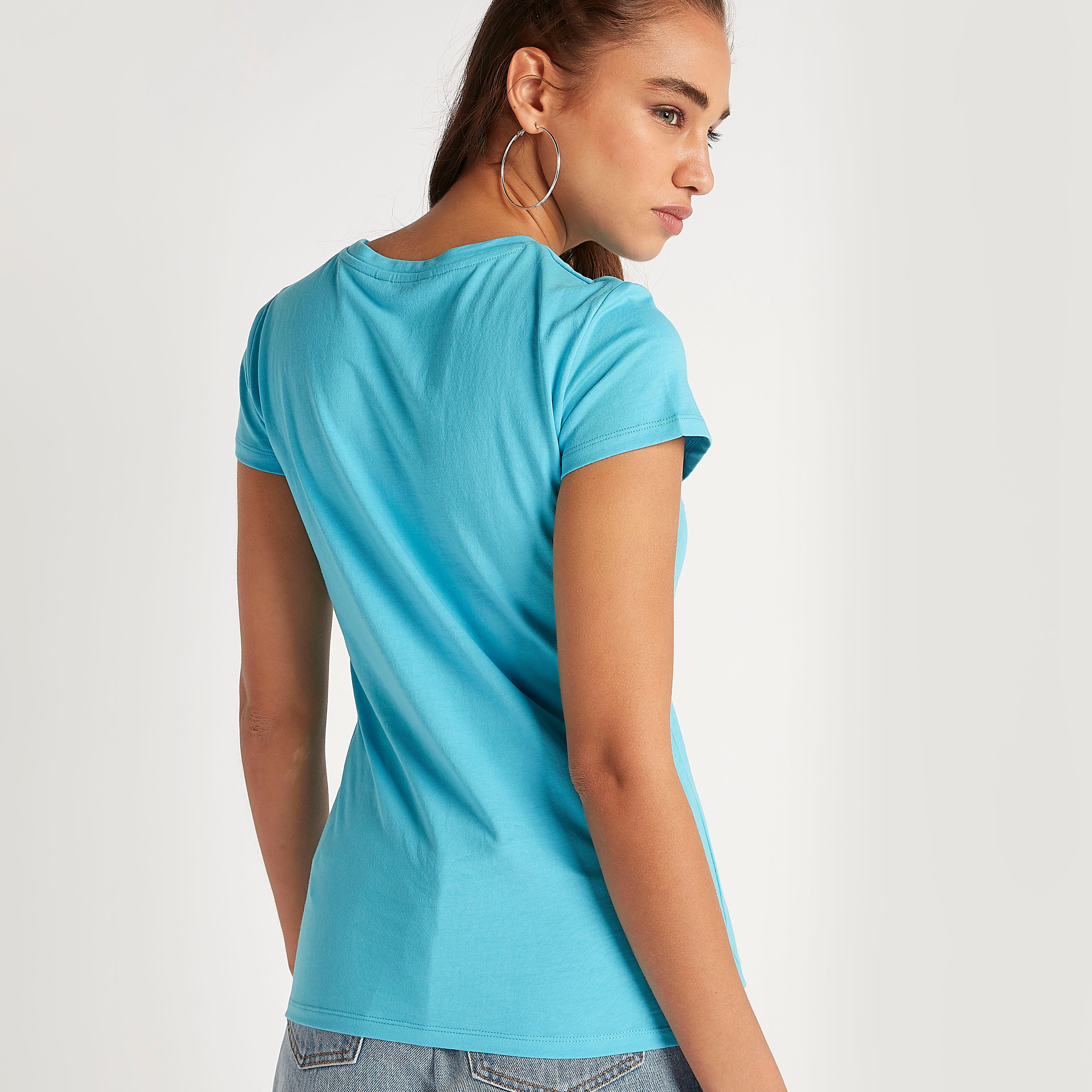 تيشيرت بياقة ضيّقة وأكمام كاب وطبعات-women-clothing-tshirts-image-4