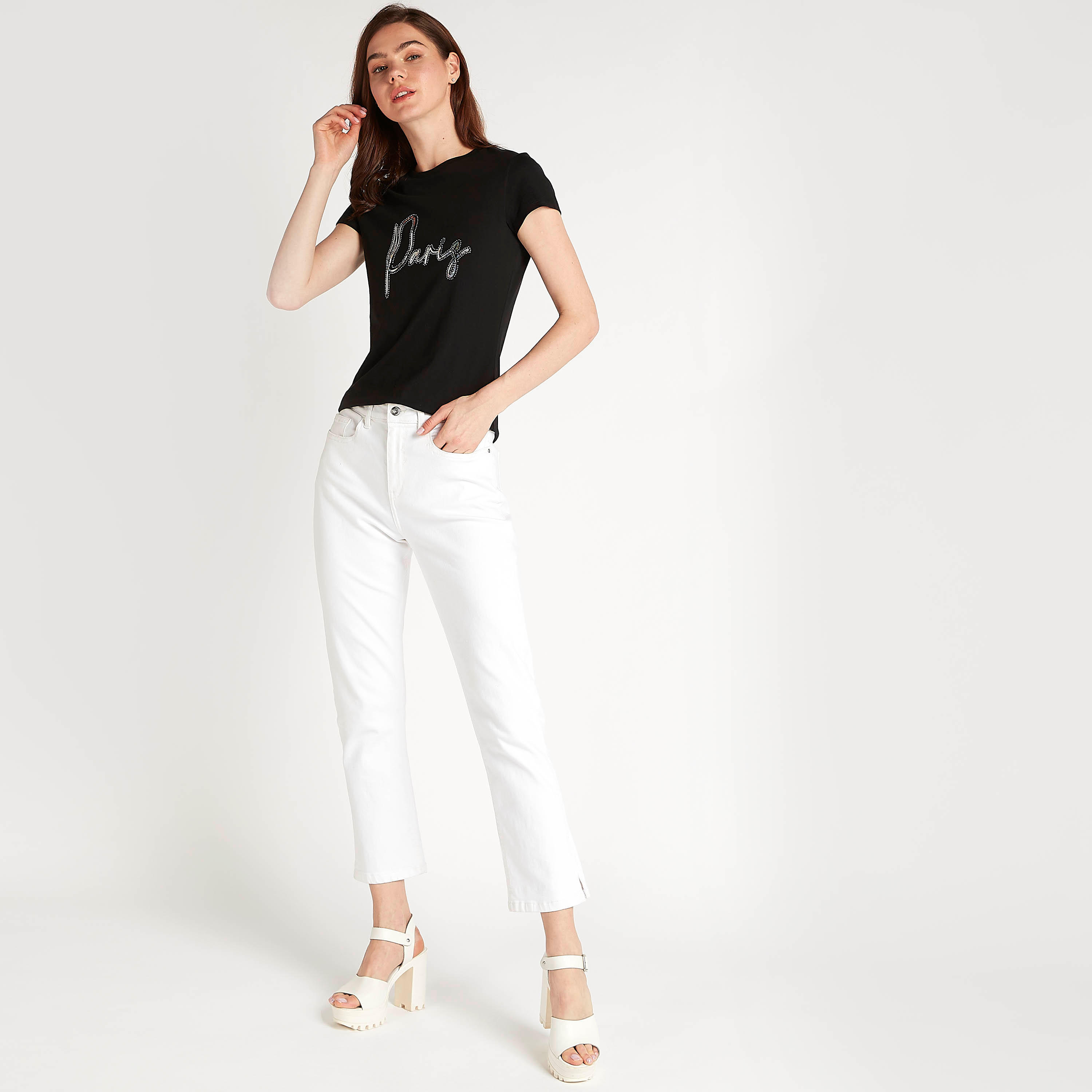 تيشيرت بياقة ضيّقة وأكمام كاب وطبعات-women-clothing-tshirts-image-2