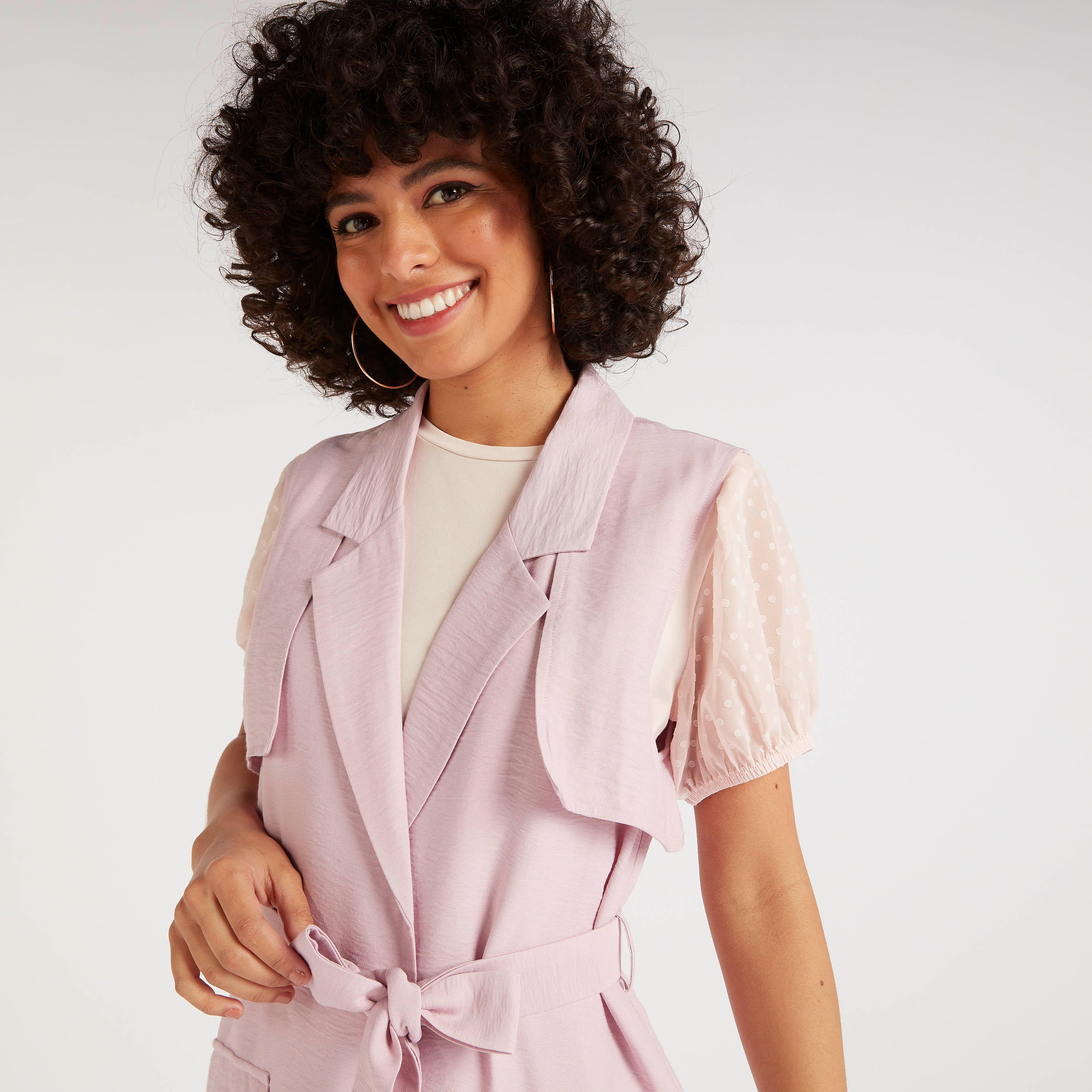 جاكيت خفيف سادة بياقة مطويّة وحزام رباط-women-clothing-coatsandjackets-coats-image-5