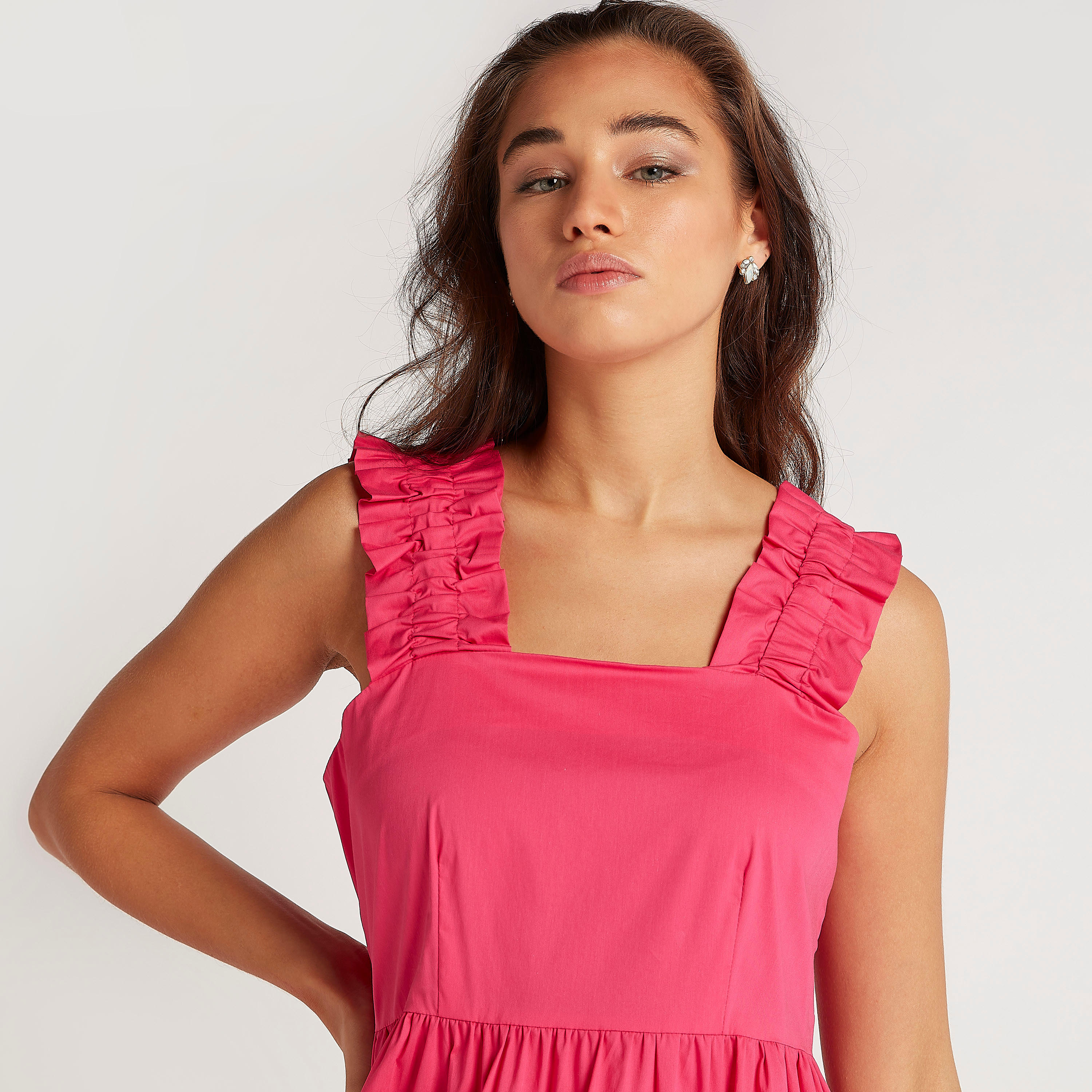 فستان ميدي إيه لاين بارز الملمس بتفاصيل كشكشة وحمّالات كتف-women-clothing-dresses-image-3