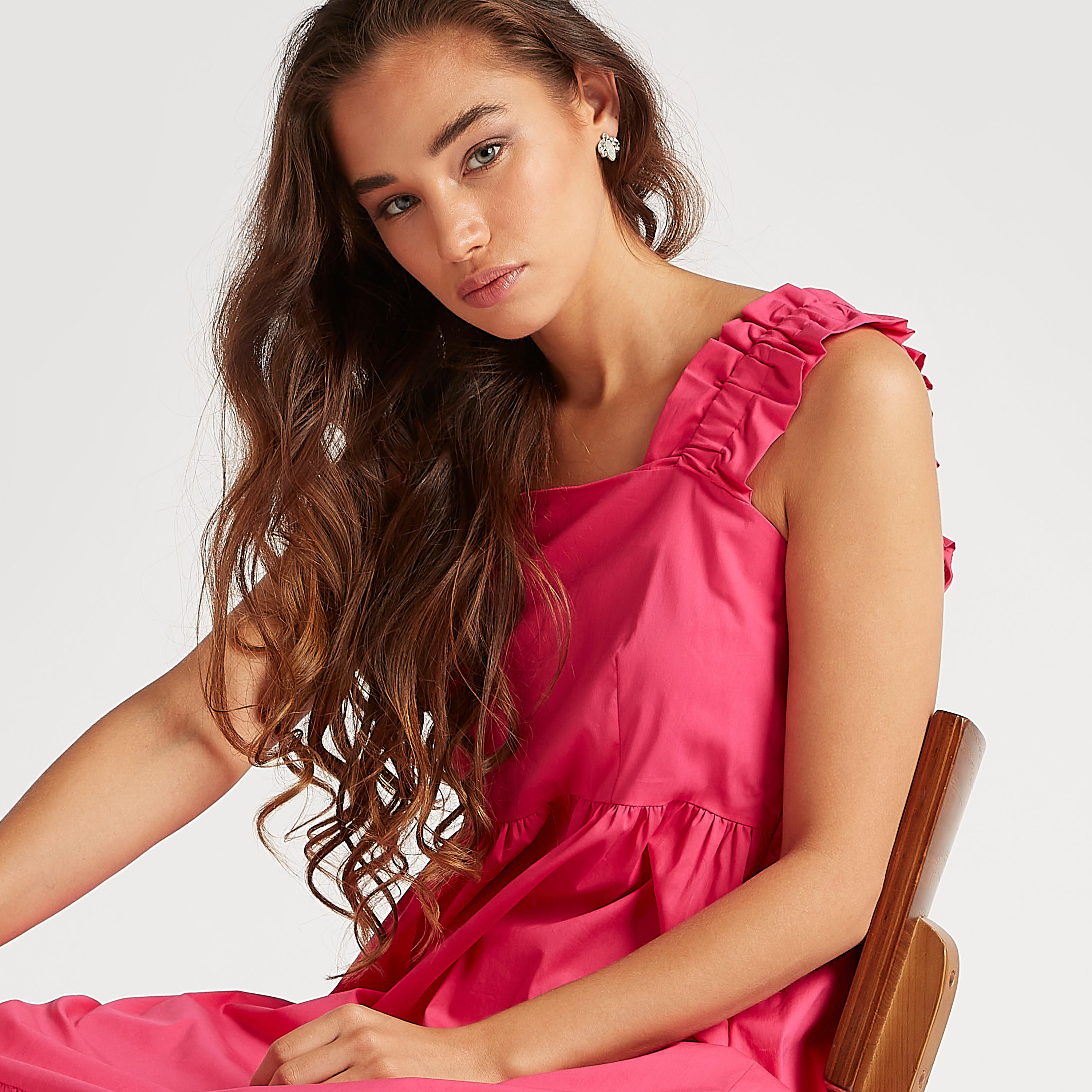 فستان ميدي إيه لاين بارز الملمس بتفاصيل كشكشة وحمّالات كتف-women-clothing-dresses-image-6
