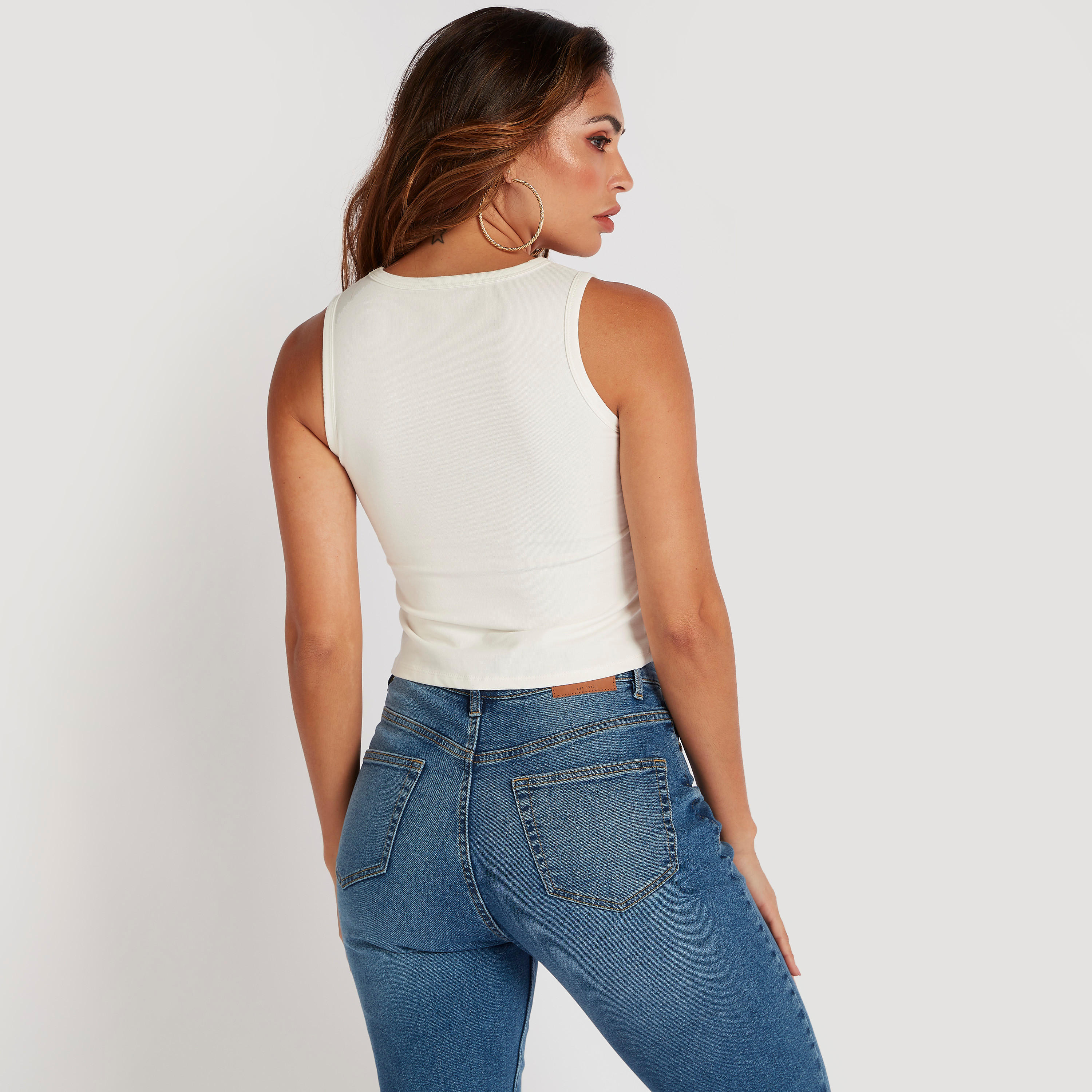 بلوزة بدون أكمام سادة بياقة ضيّقة-women-clothing-tshirts-image-4