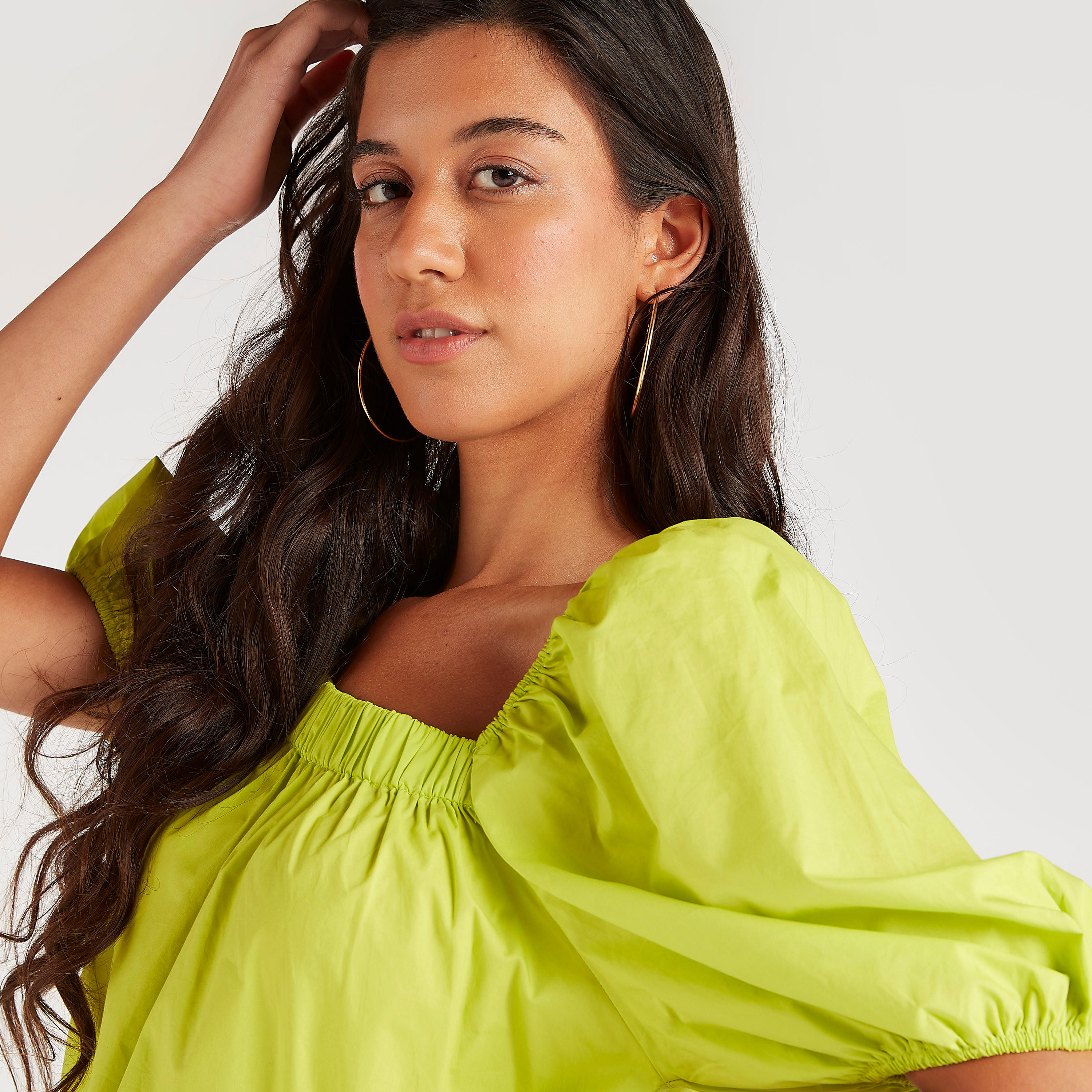 بلوزة سادة بياقة مربعة وأكمام منفوخة-women-clothing-shirtsandblouses-blouses-image-3