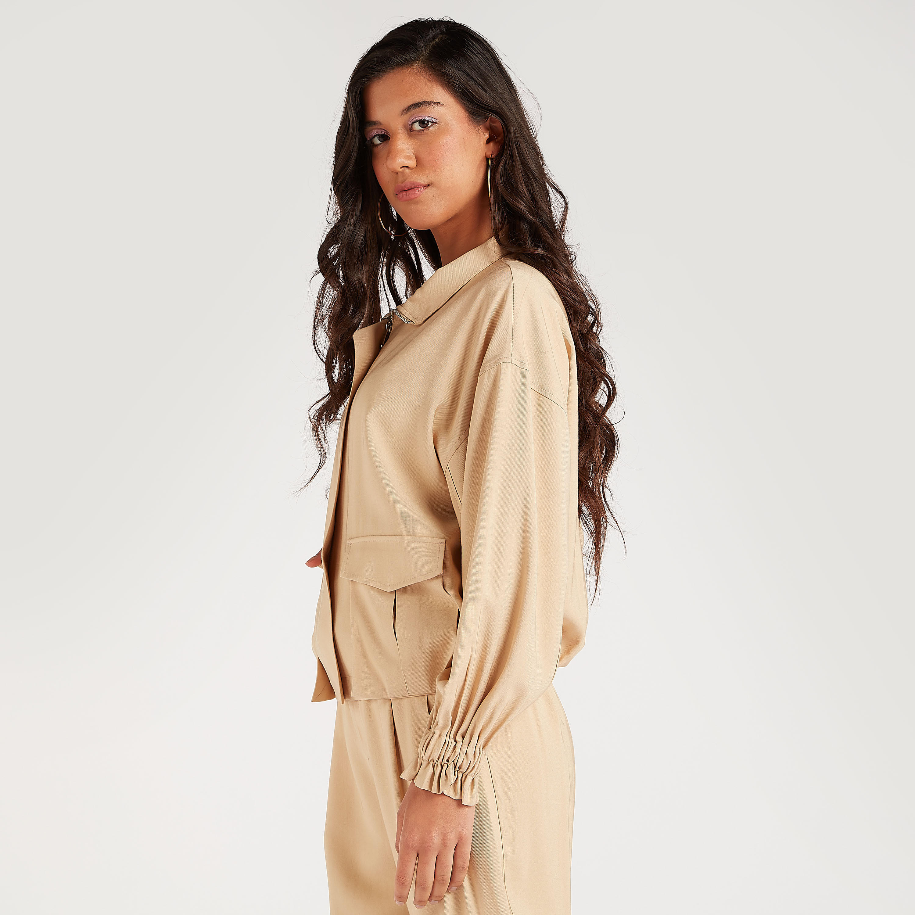 جاكيت سادة بأكمام طويلة وياقة عادية-women-winterwear-coatsandjackets-jackets-image-2