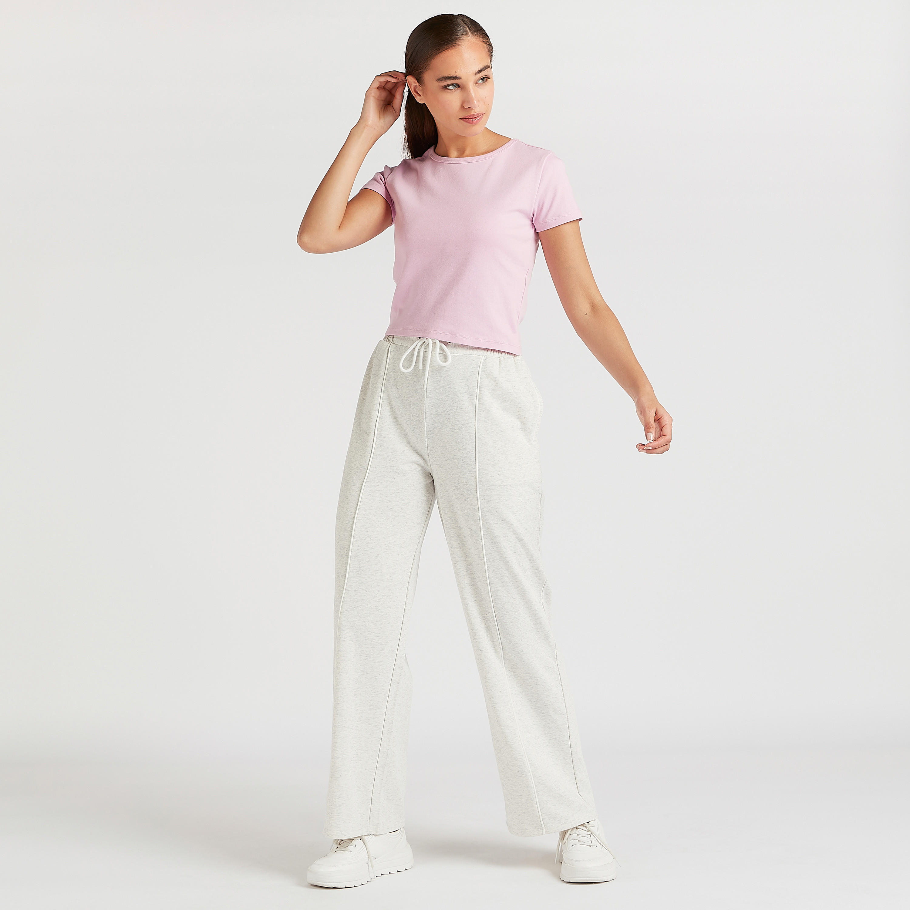 تيشيرت قصير سادة بياقة ضيّقة وأكمام قصيرة-women-clothing-tshirts-image-2